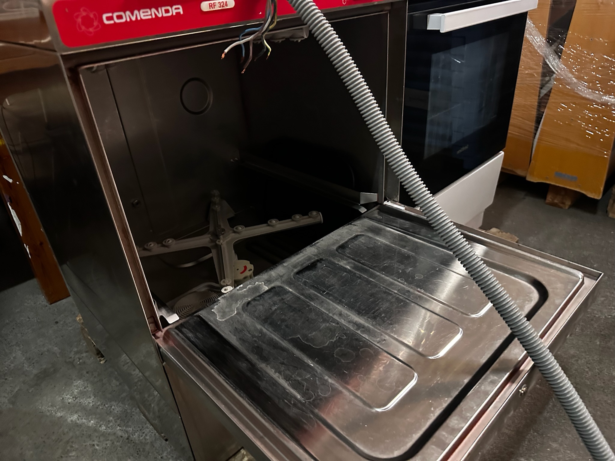 SELT / SOLD Comenda undirborðsvél 3