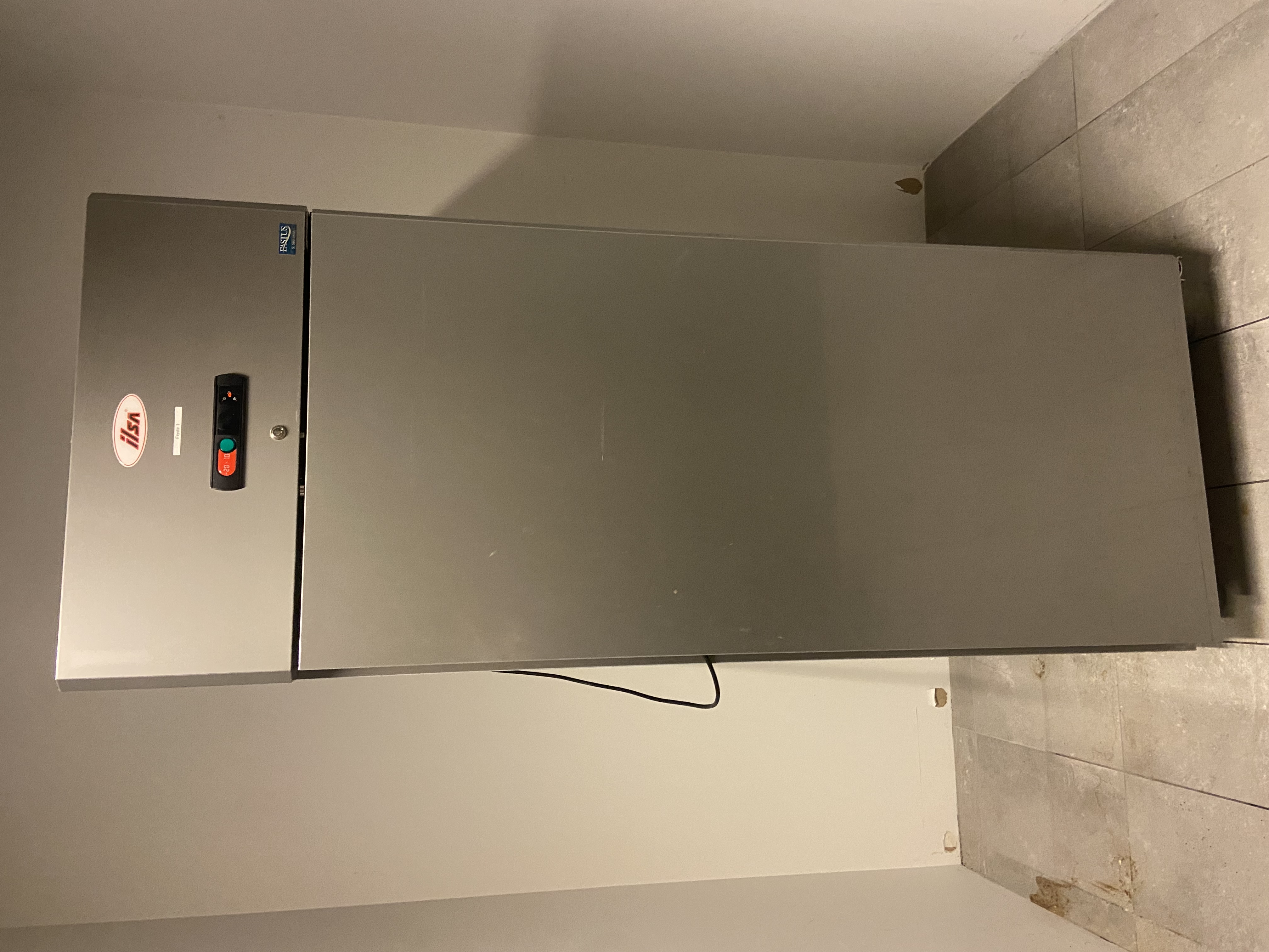 SELT / SOLD Ilsa frystiskápur