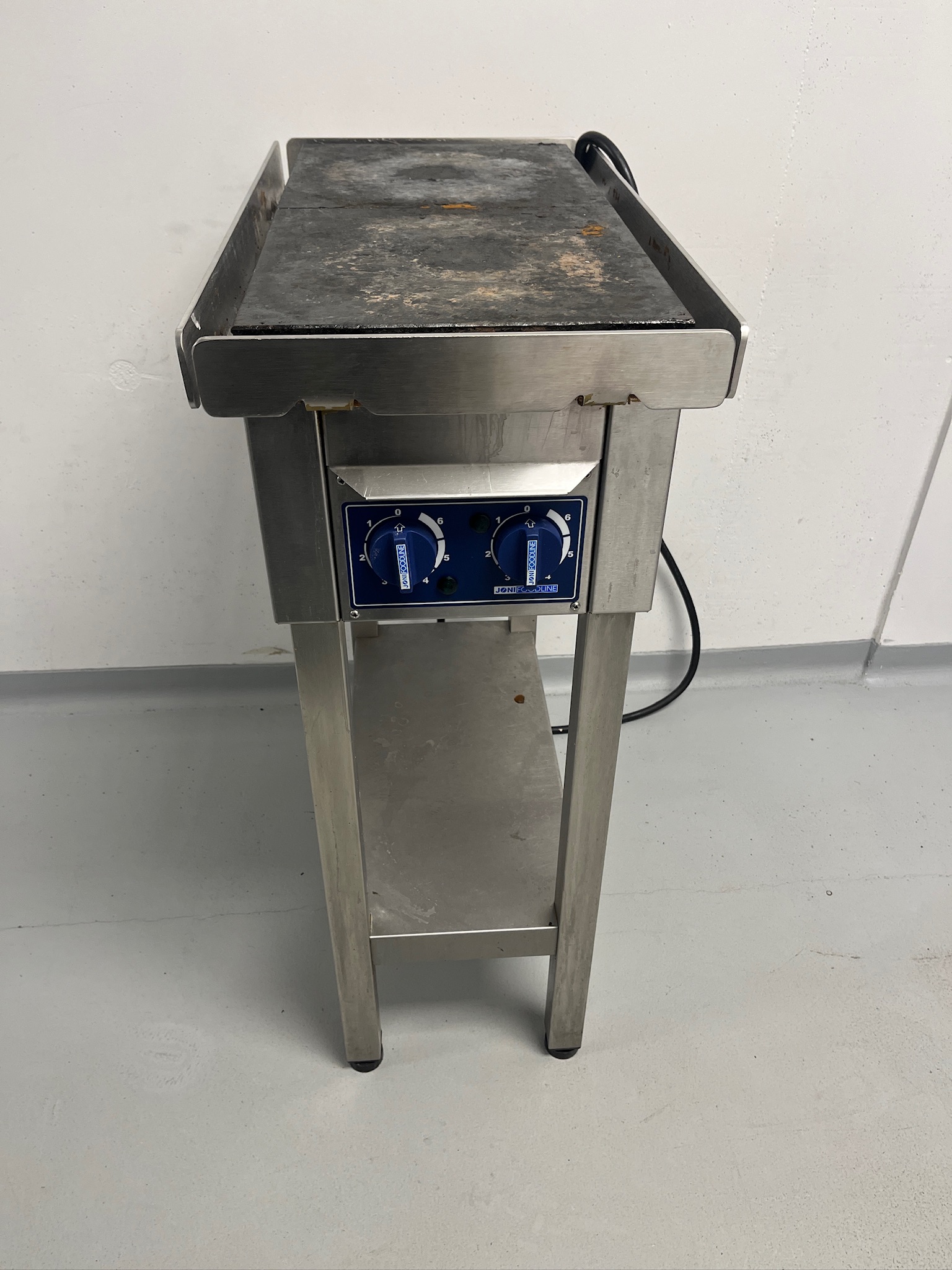 SELT / SOLD Jöni Foodline helluborð, B37;x D66;x H91;sm. 2