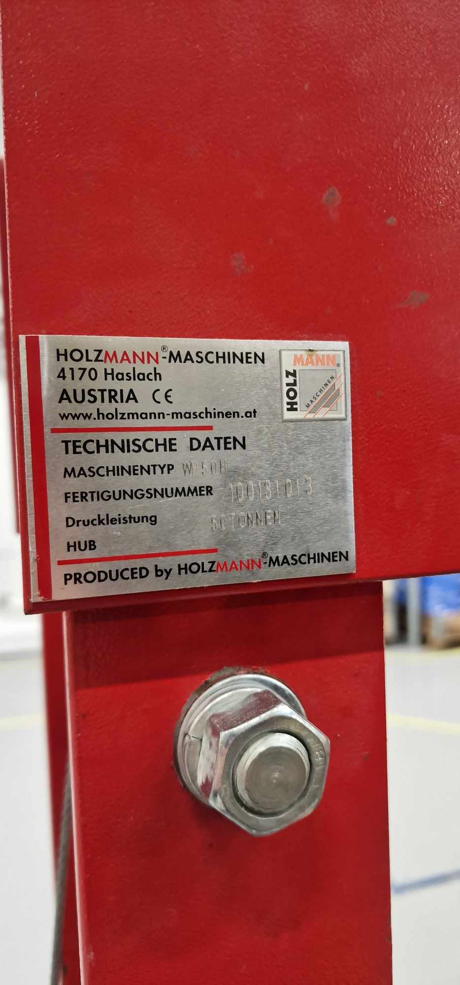 SELT / SOLD - 50 tonna vökvapressa - legupressa - HOLTZMANN 4