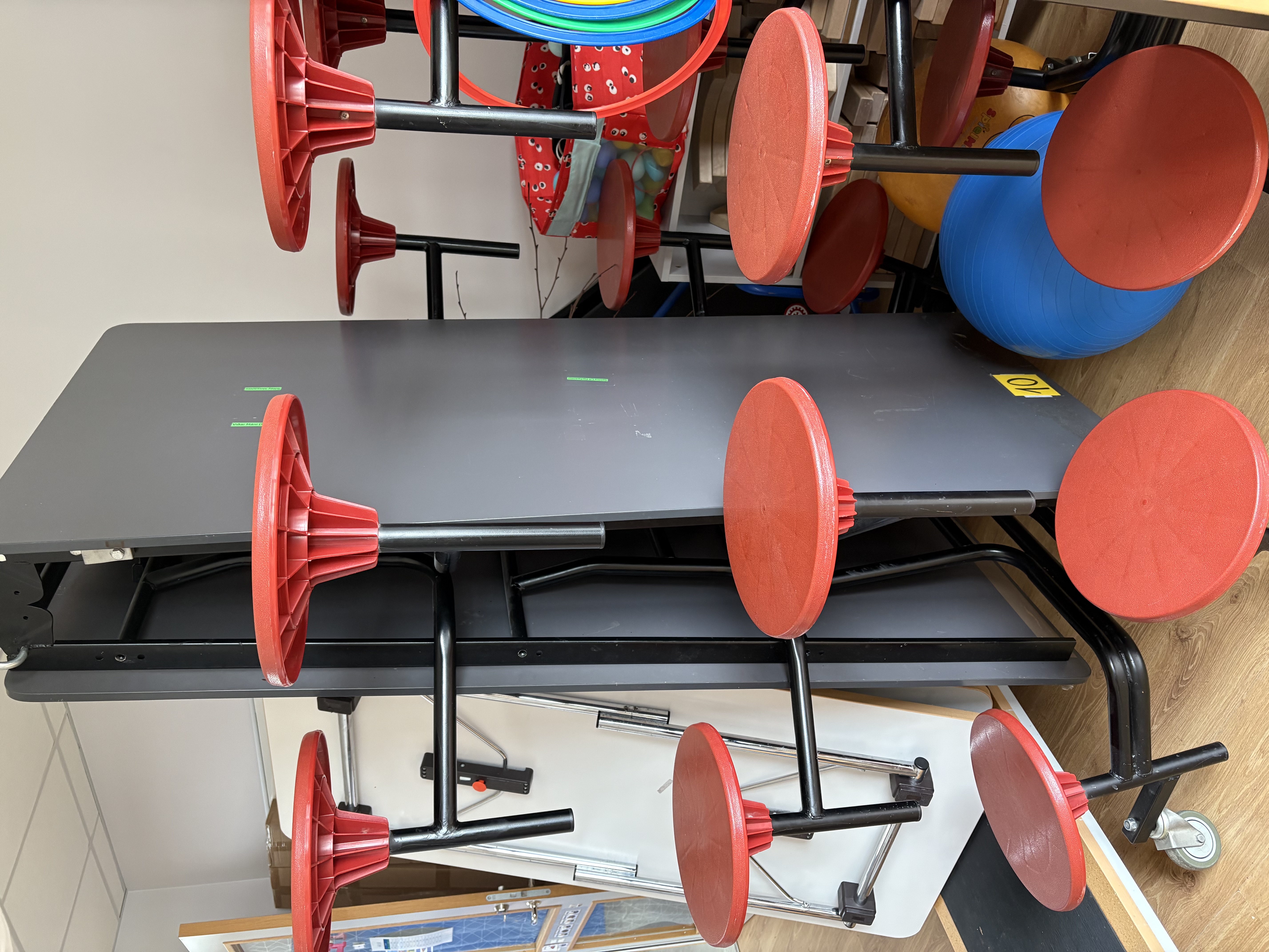 SELT / SOLD Samfellanlegt mötuneytisborð fyrir leikskóla, B370xD76sm. 2
