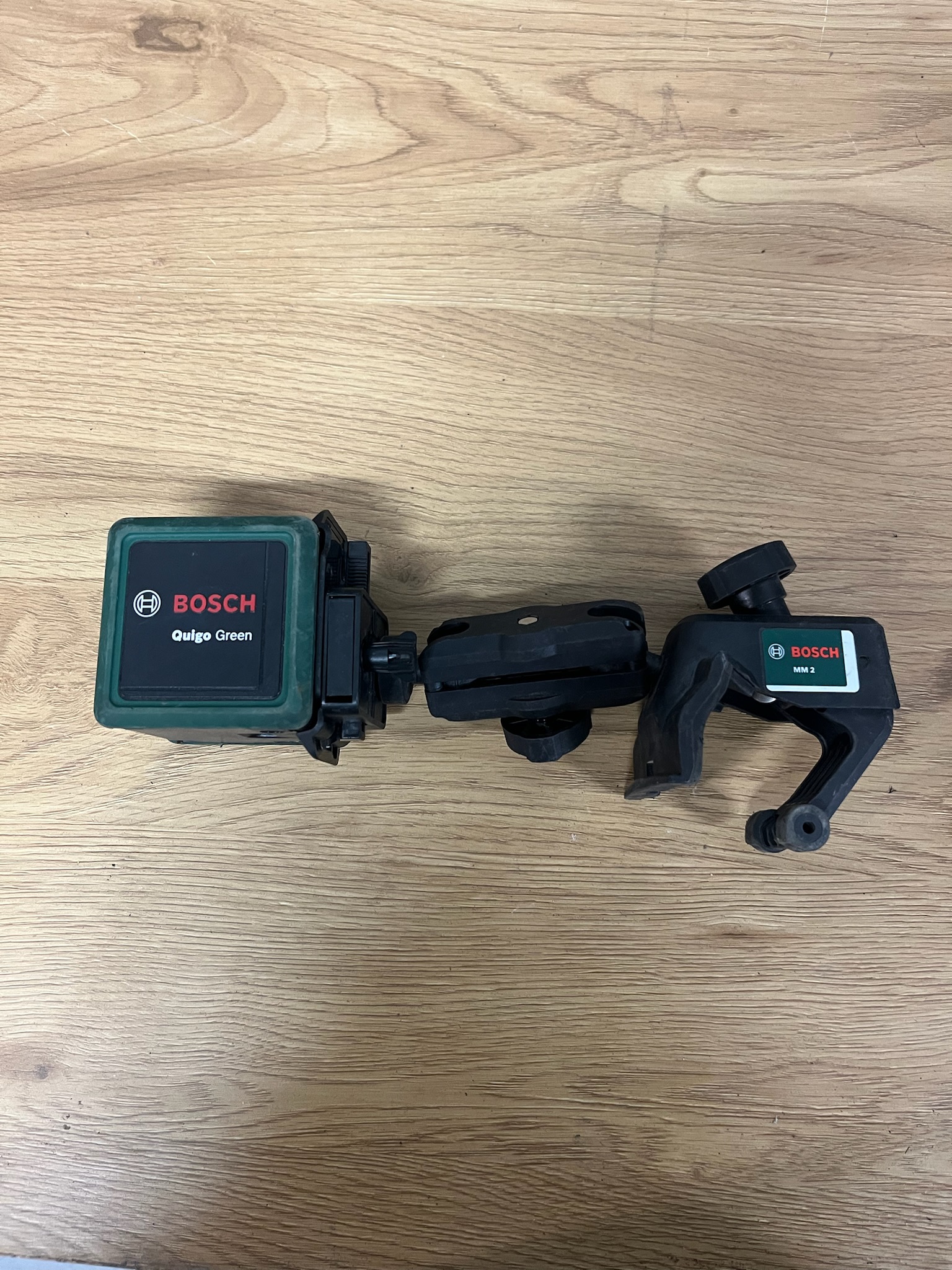 SELT / SOLD Bosch laserkross Quigo grænn frá Byko 2