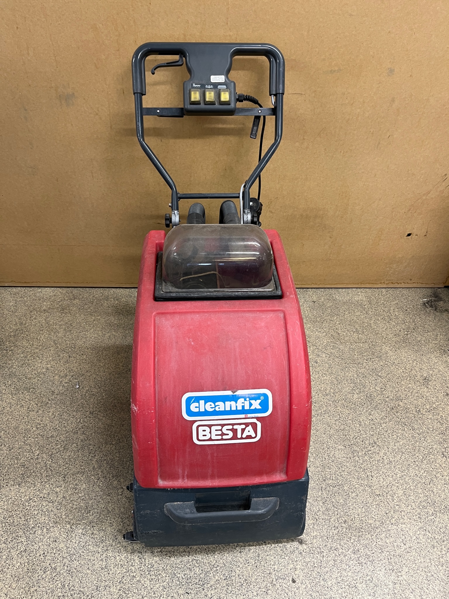 SELT / SOLD Cleanfix sópari 2