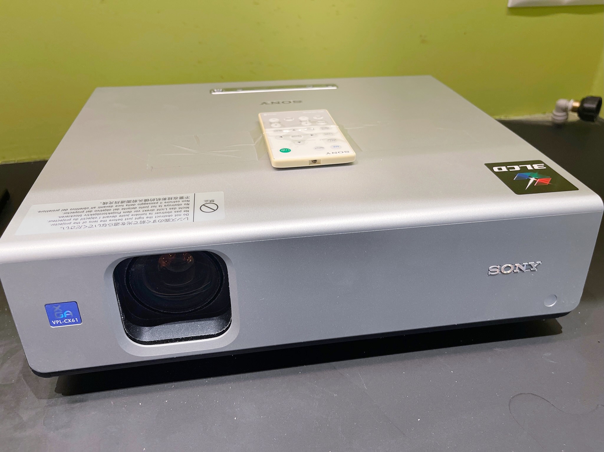 SELT / SOLD - Myndvarpi frá Sony (VPL-CX61)