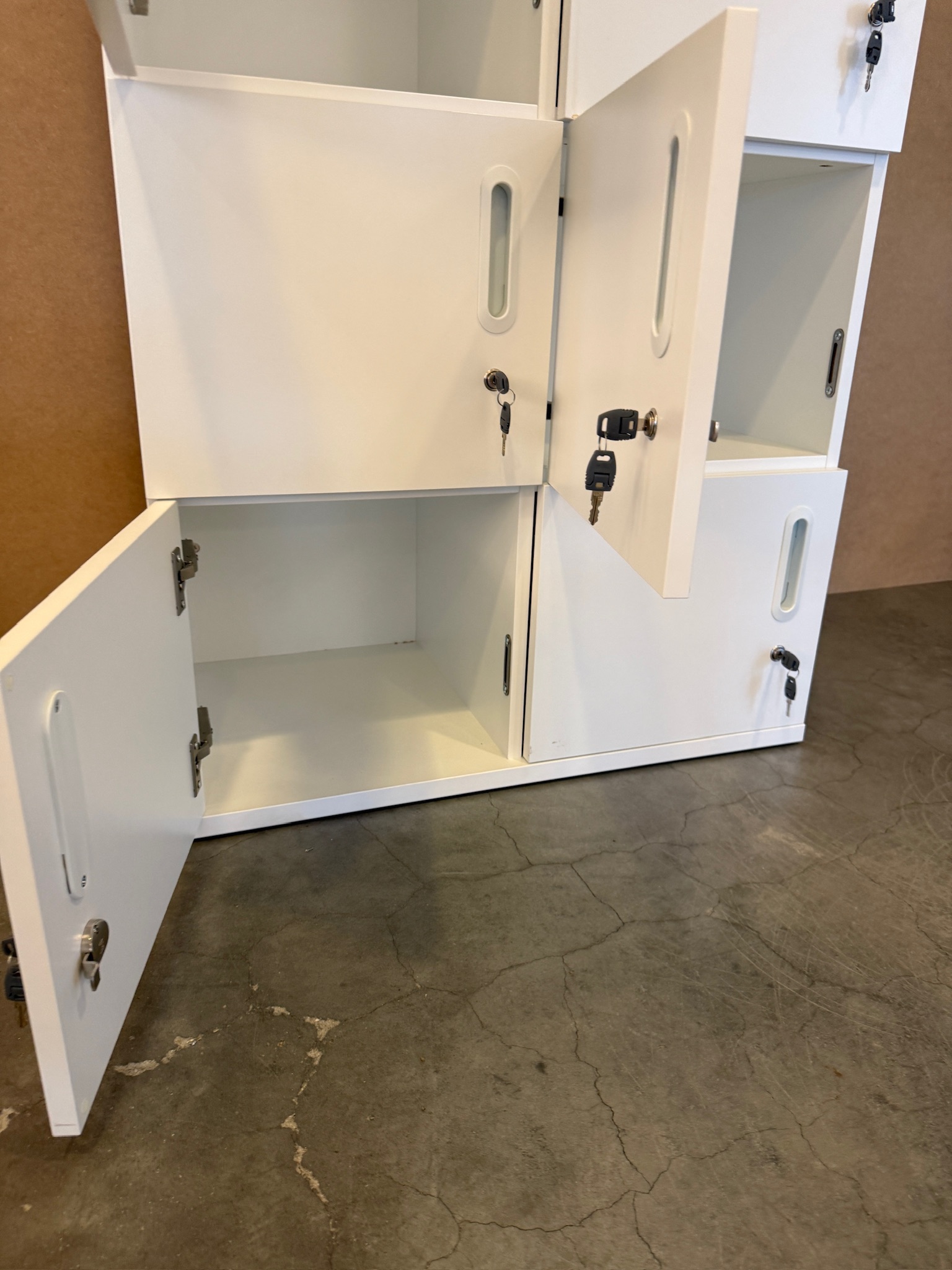 SELT / SOLD Herman Miller munaskápur frá Pennanum, 6 hólf 4