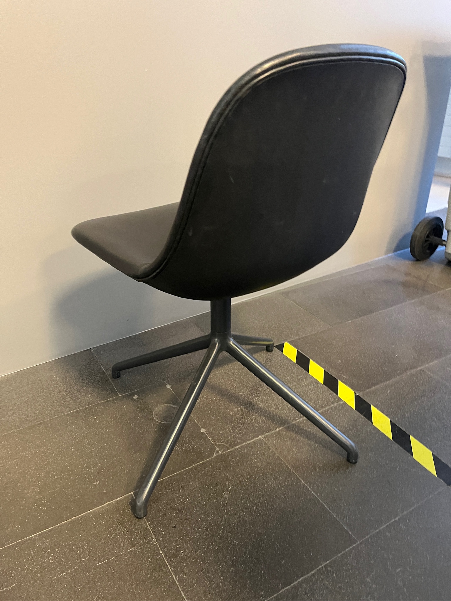 SELT / SOLD Muuto frá Epal (6 stk.) 3