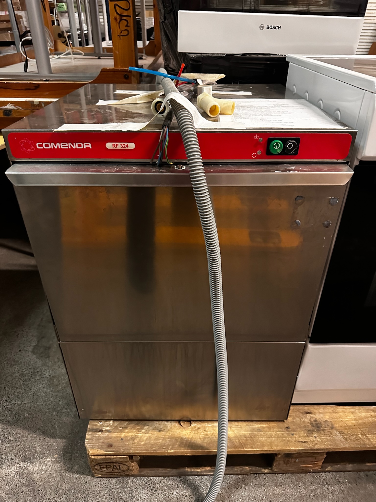 SELT / SOLD Comenda undirborðsvél 2