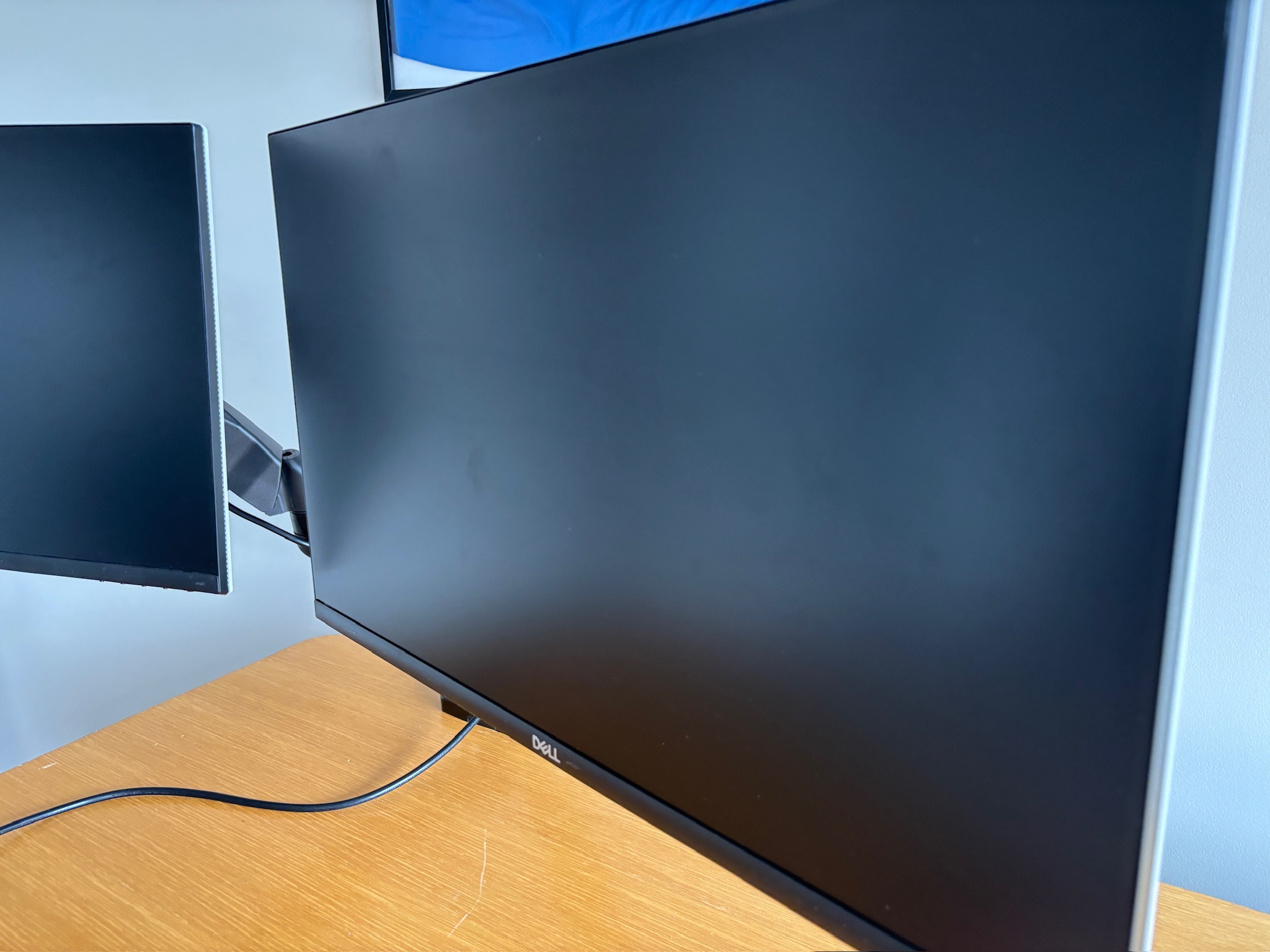 SELT / SOLD Dell tölvuskjáir á armi, 24'' 4