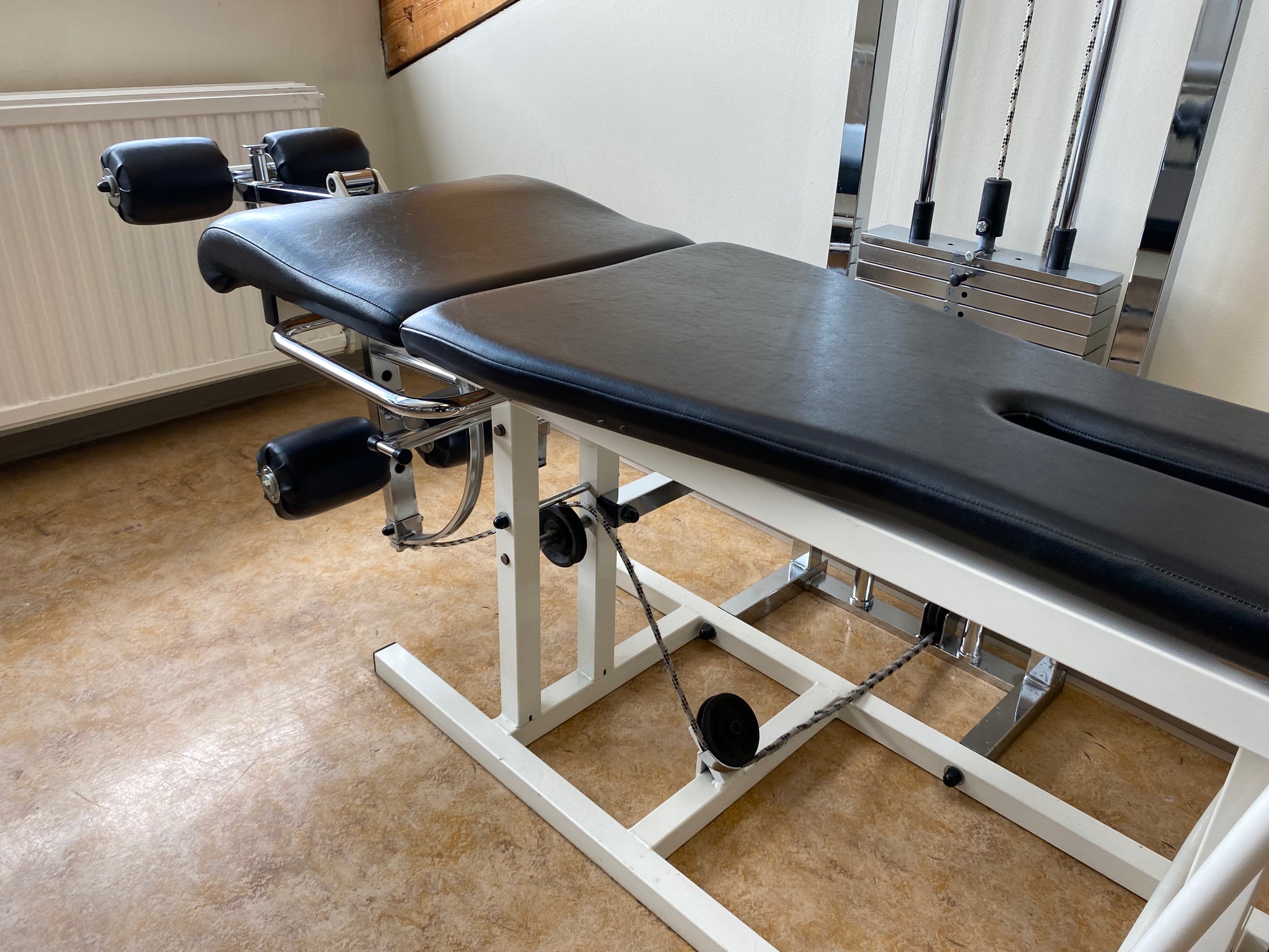 SELT / SOLD Fótarétta-kreppa / Mobility Leg Extension-Curl 3