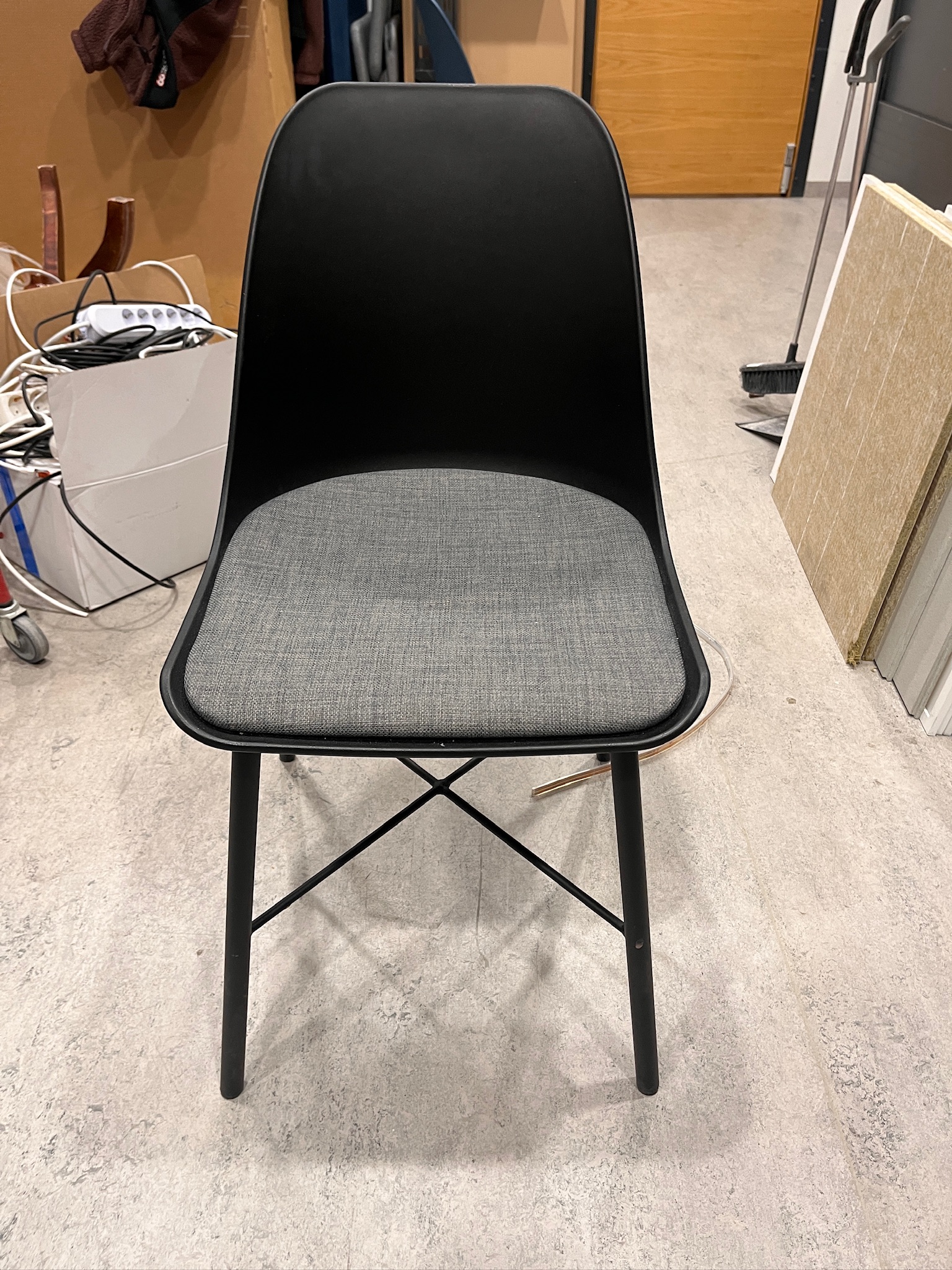 SELT / SOLD Eldhússtólar, 3 litir (6 stk.) 7