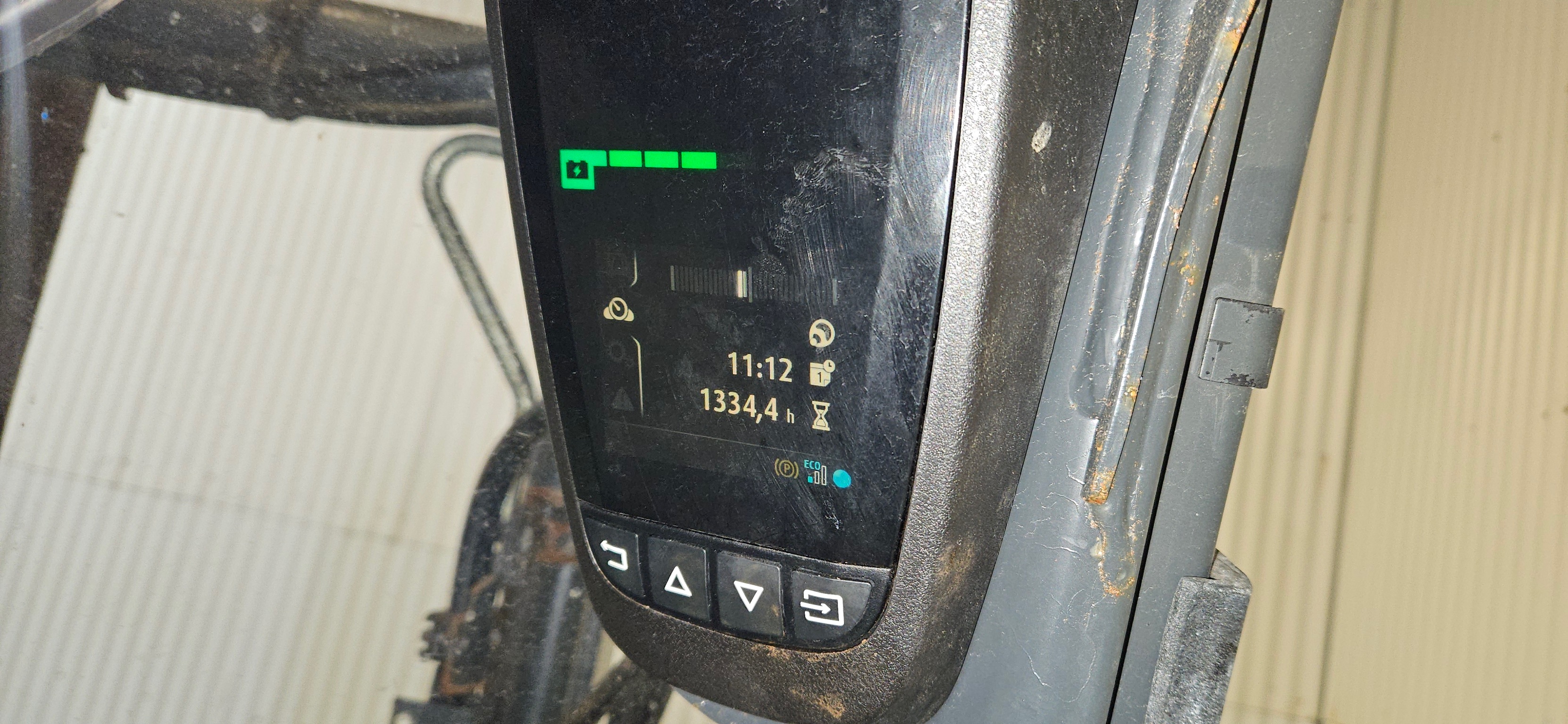 SELT / SOLD Linde E18PH-02 lyftari, 1334 tímar (2020) 13