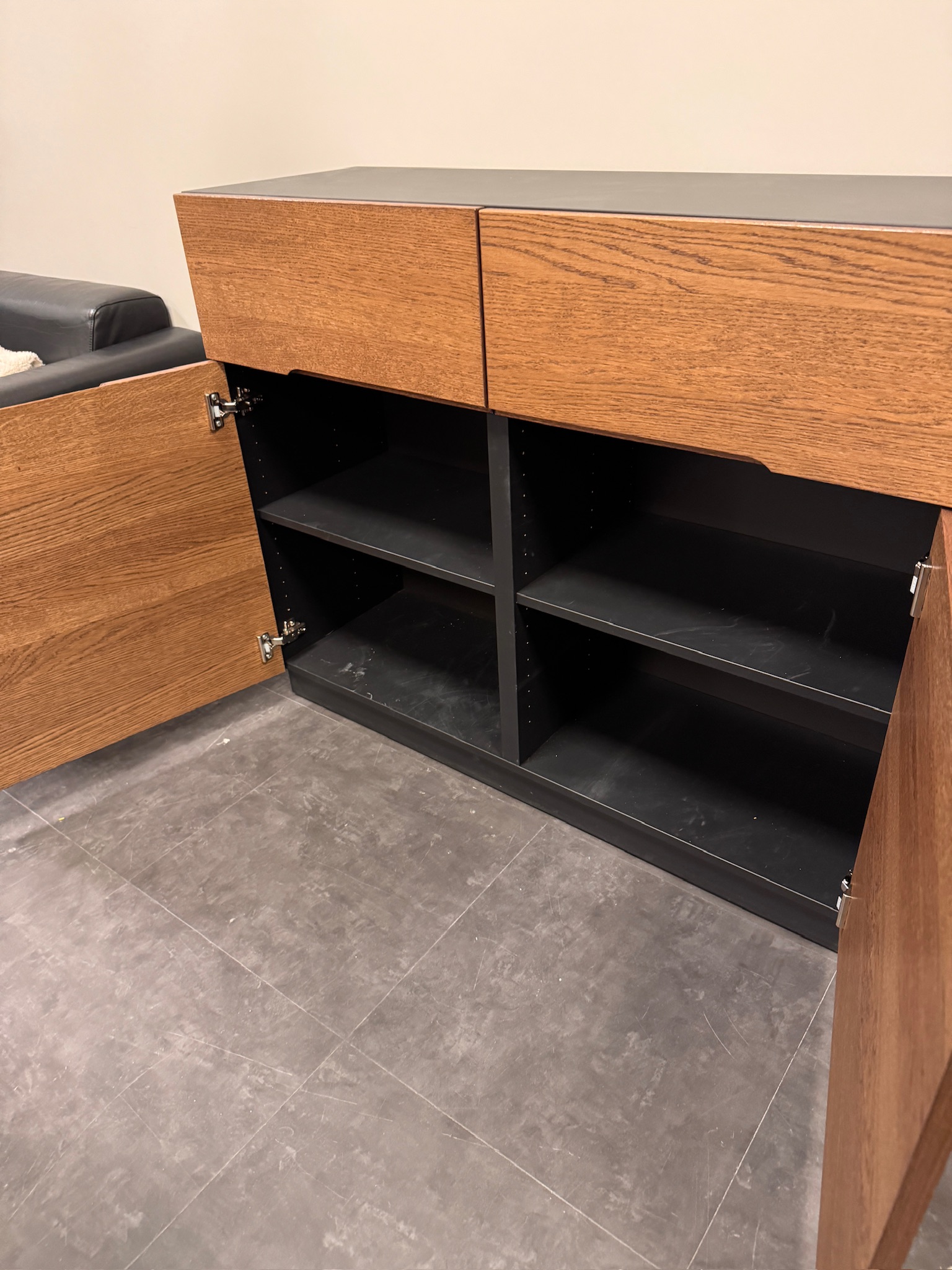 SELT / SOLD IKEA skenkur, B120xD41xH97sm. 4