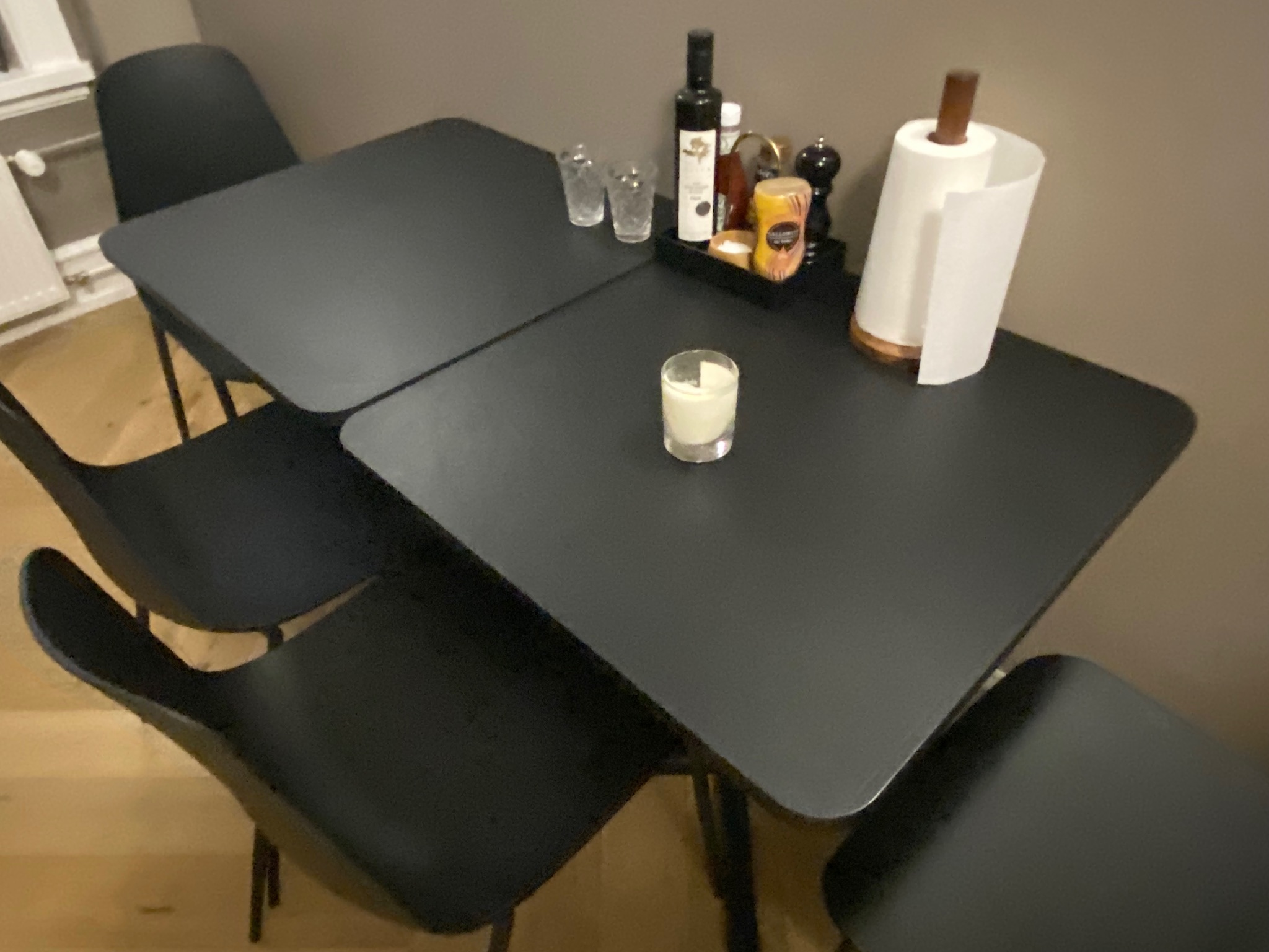 SELT / SOLD IKEA eldhúsborð dökkgrátt B70 x D70 sm.