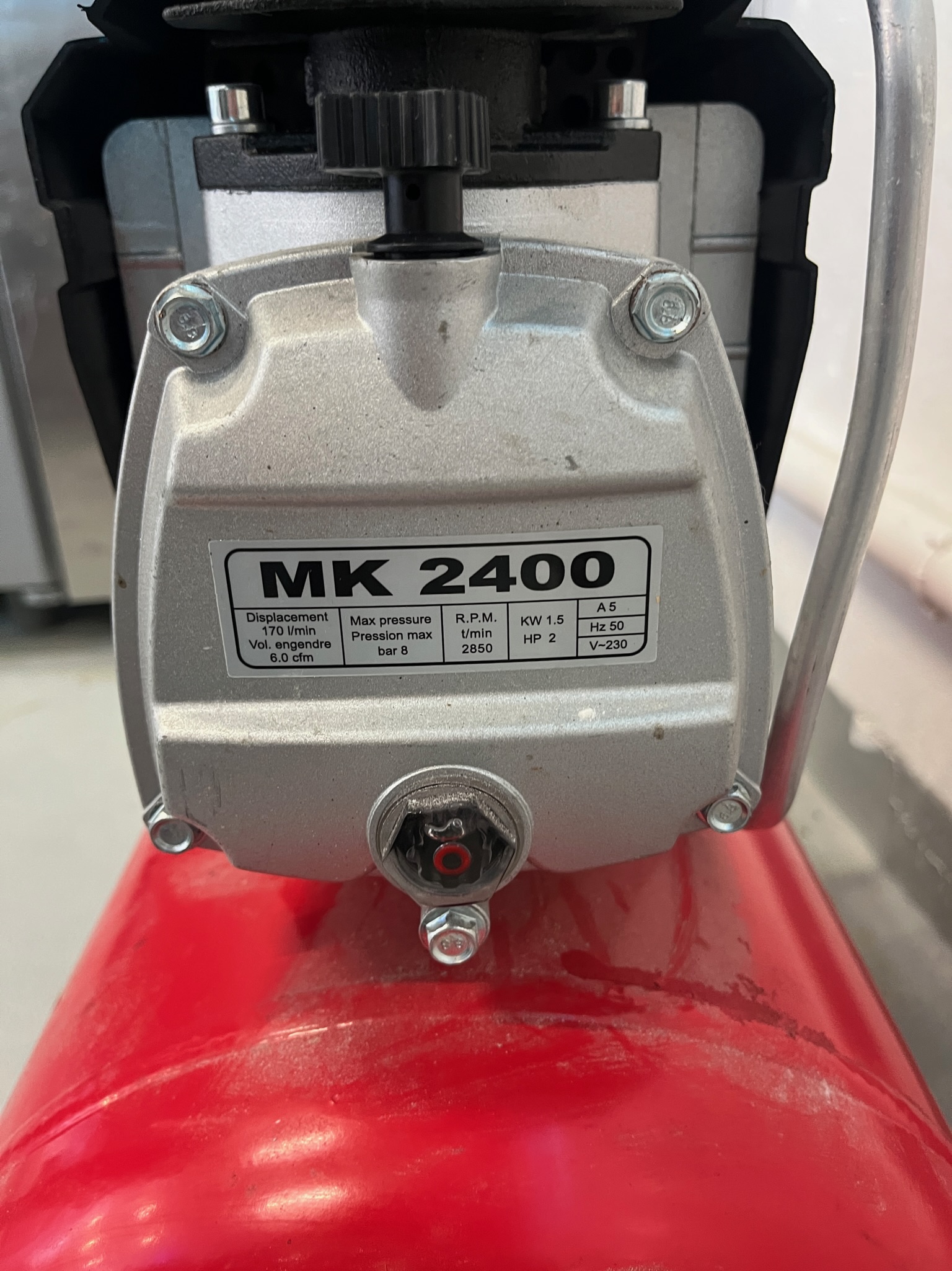 SELT / SOLD - Fini Amico loftpressa 8