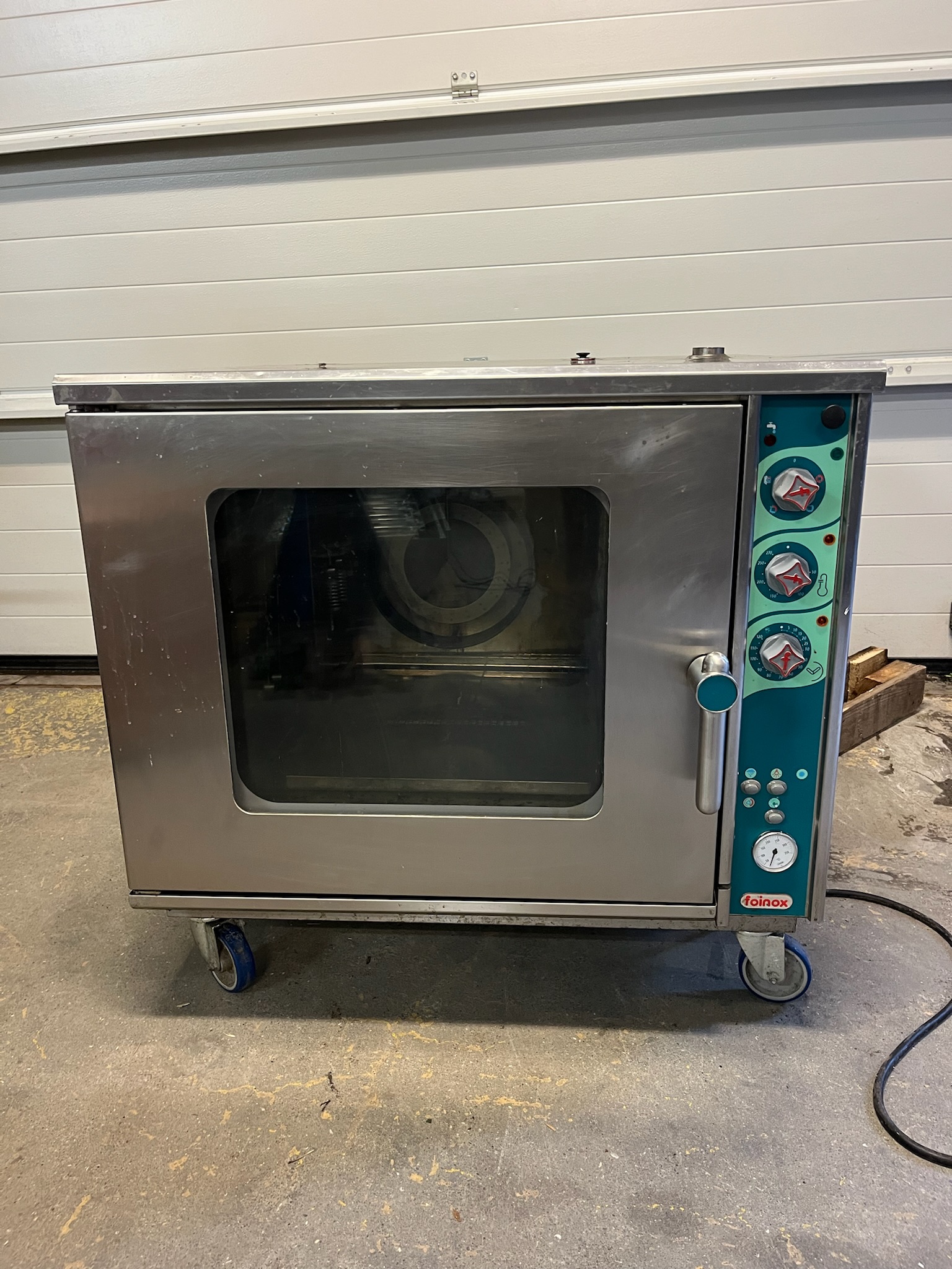 SELT / SOLD Foinox bakaraofn, 6 skúffu 2