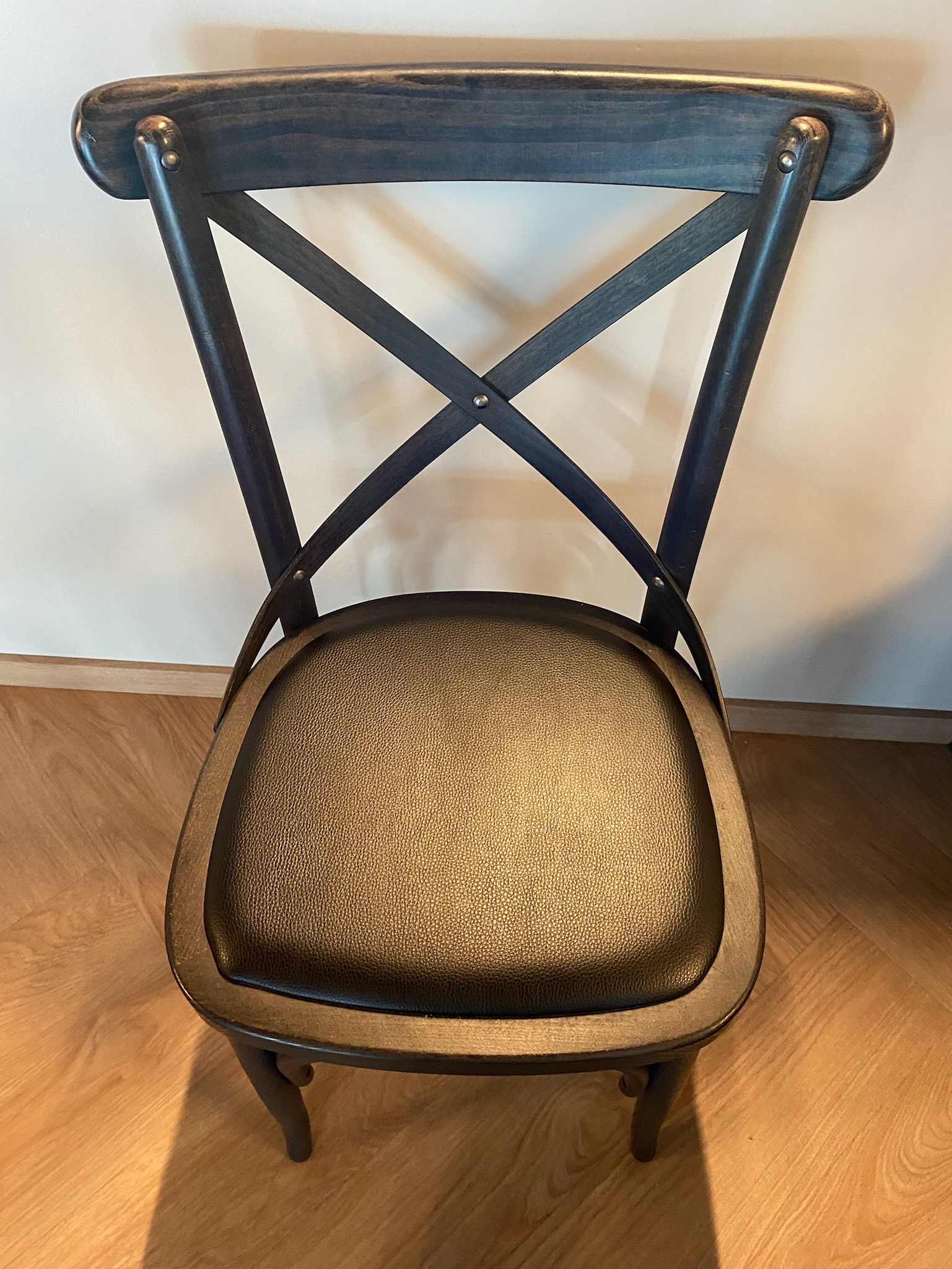 SELT / SOLD - New Wilson borðstofustólar frá Húsgagnahöllinni (15 stk.) 3