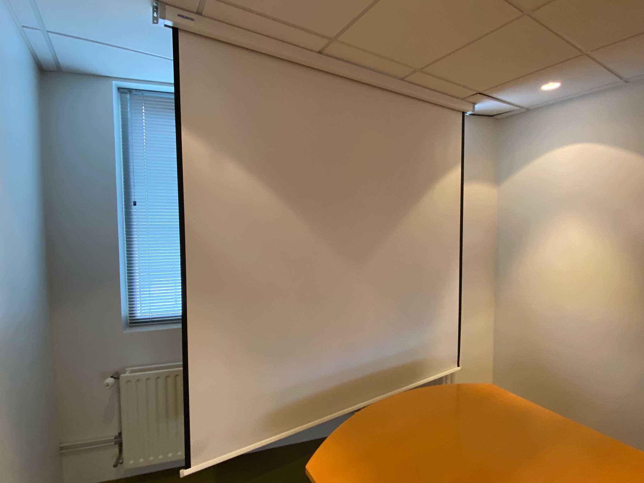SELT / SOLD Projecta skjávarpatjald, B200sm.