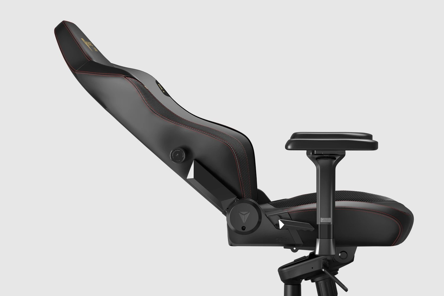 SELT / SOLD Secretlab Titan leikjastóll 10