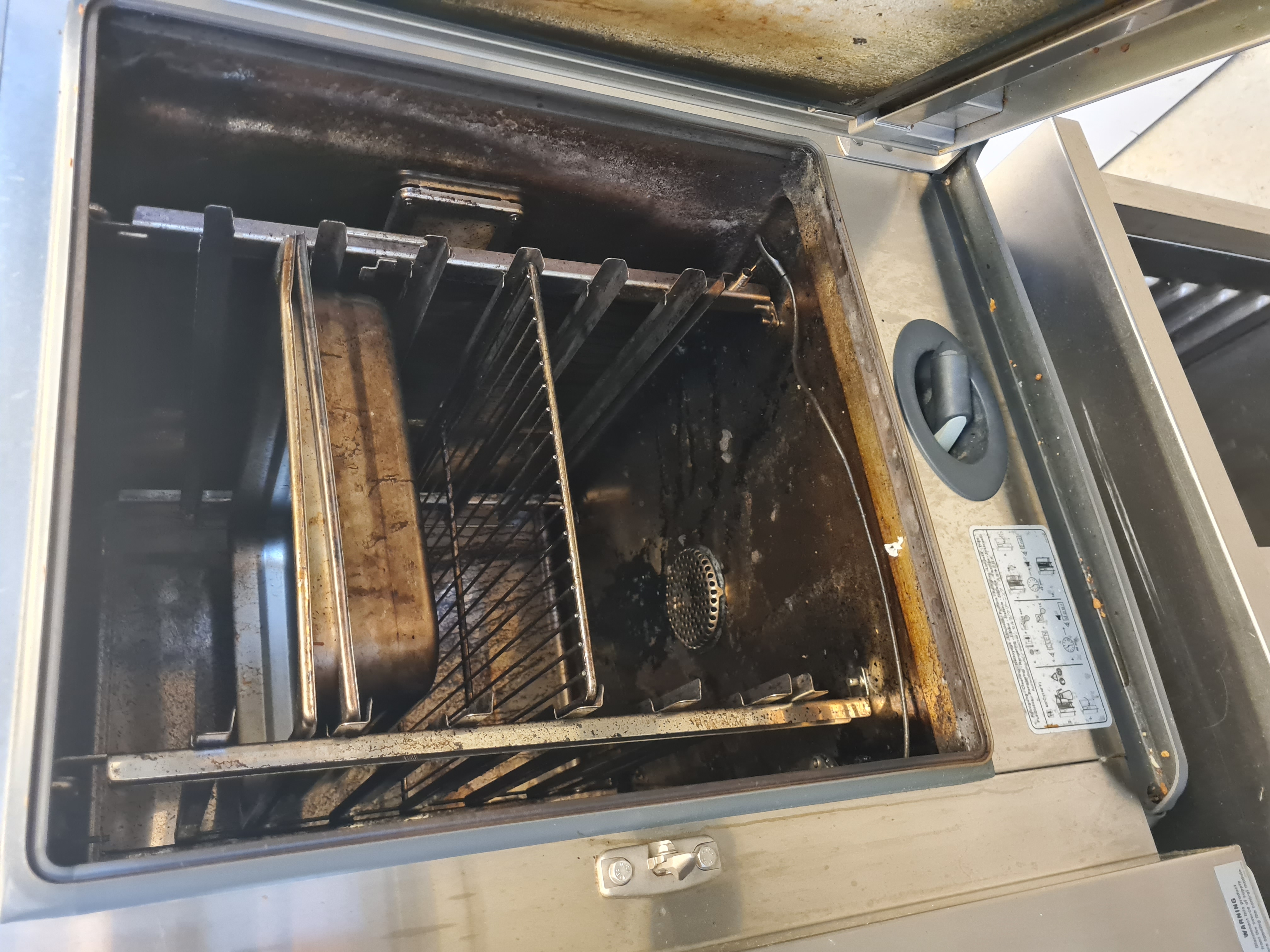 Selt - endurnýtt - Henny Penny Combimaster - Rational Oven 2