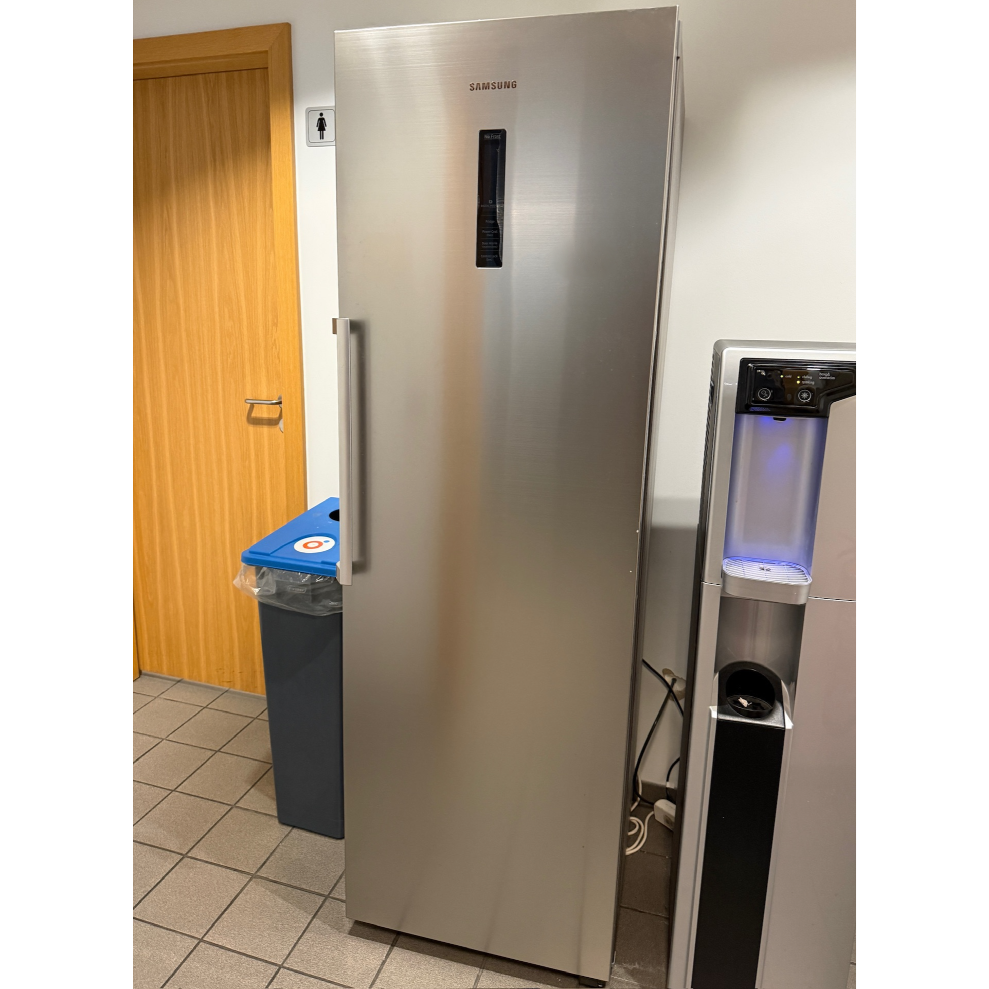 SELT / SOLD Samsung ísskápur, H186sm.