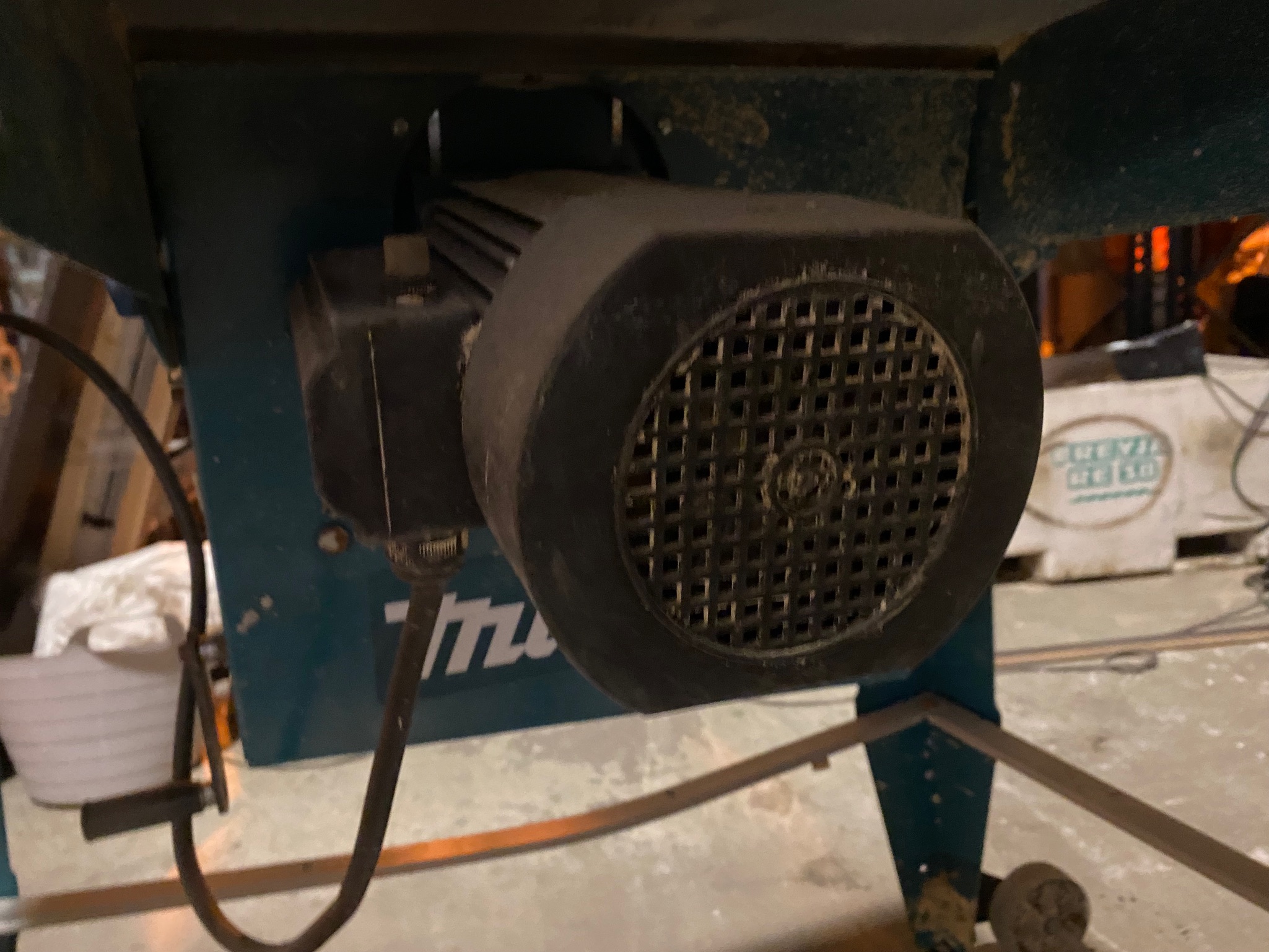 SELT / SOLD - Iðnaðarsög frá Makita 8