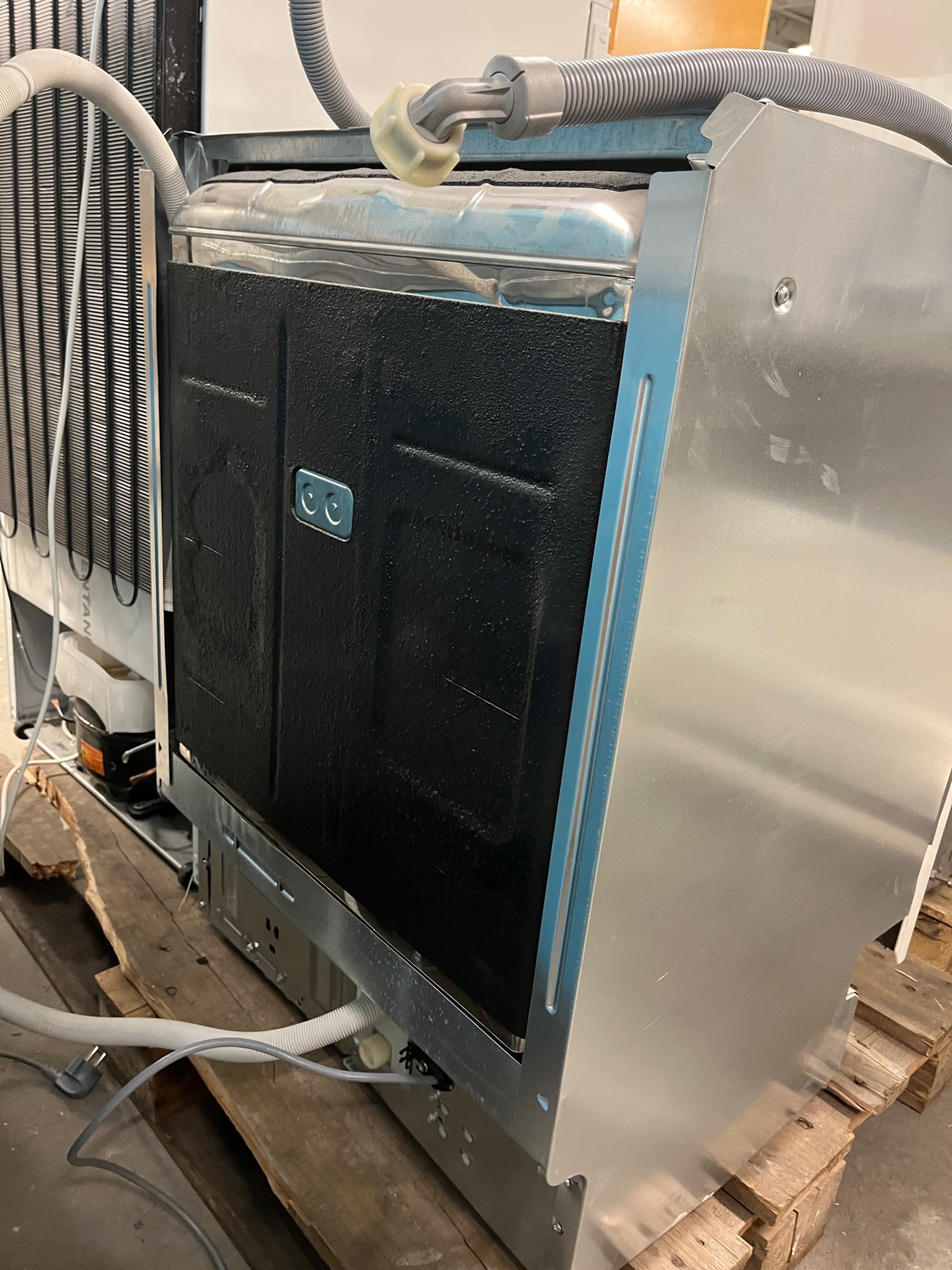 SELT / SOLD Whirlpool uppþvottavél 4