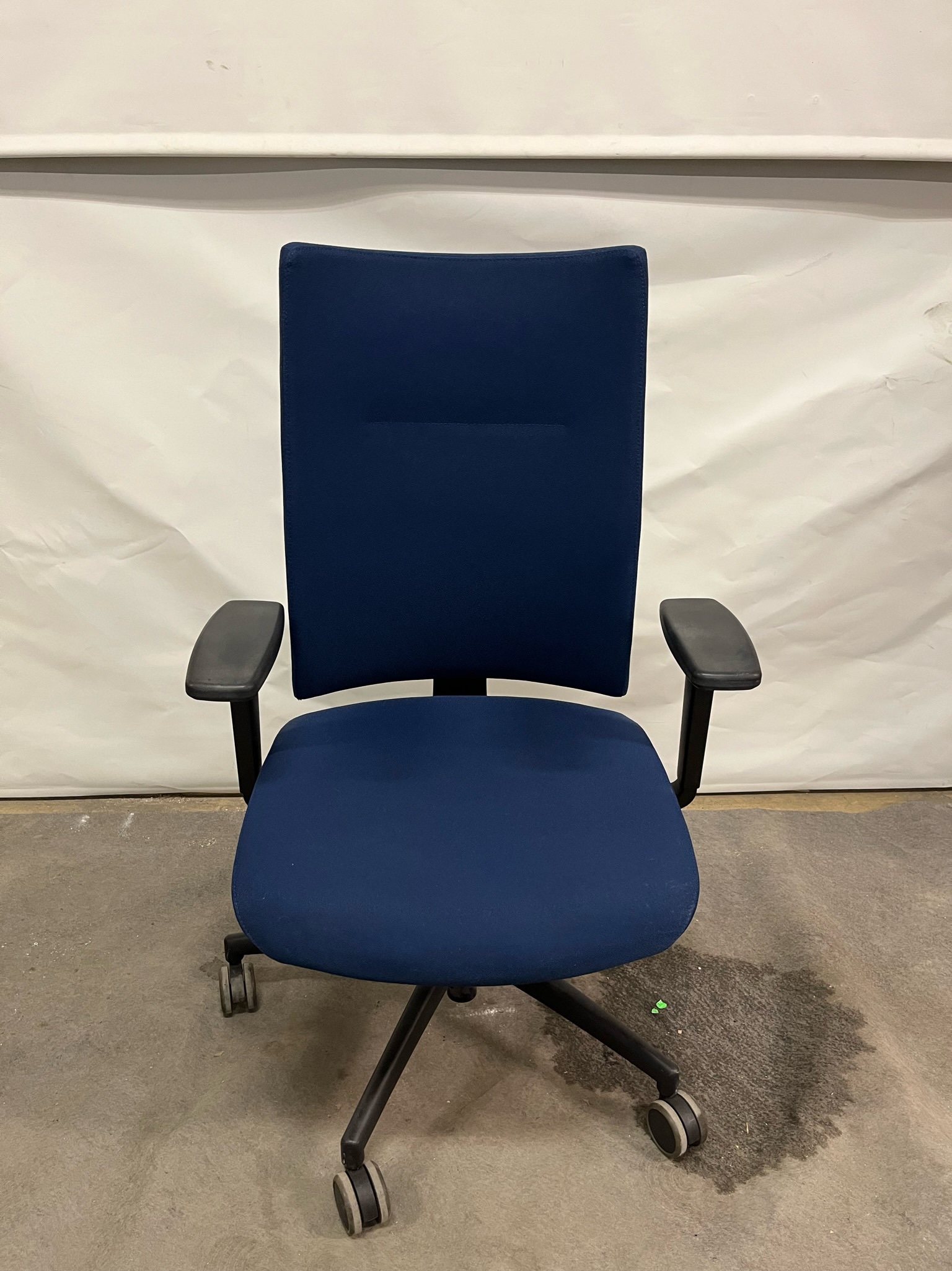 SELT / SOLD - Skrifstofustóll frá Pennanum