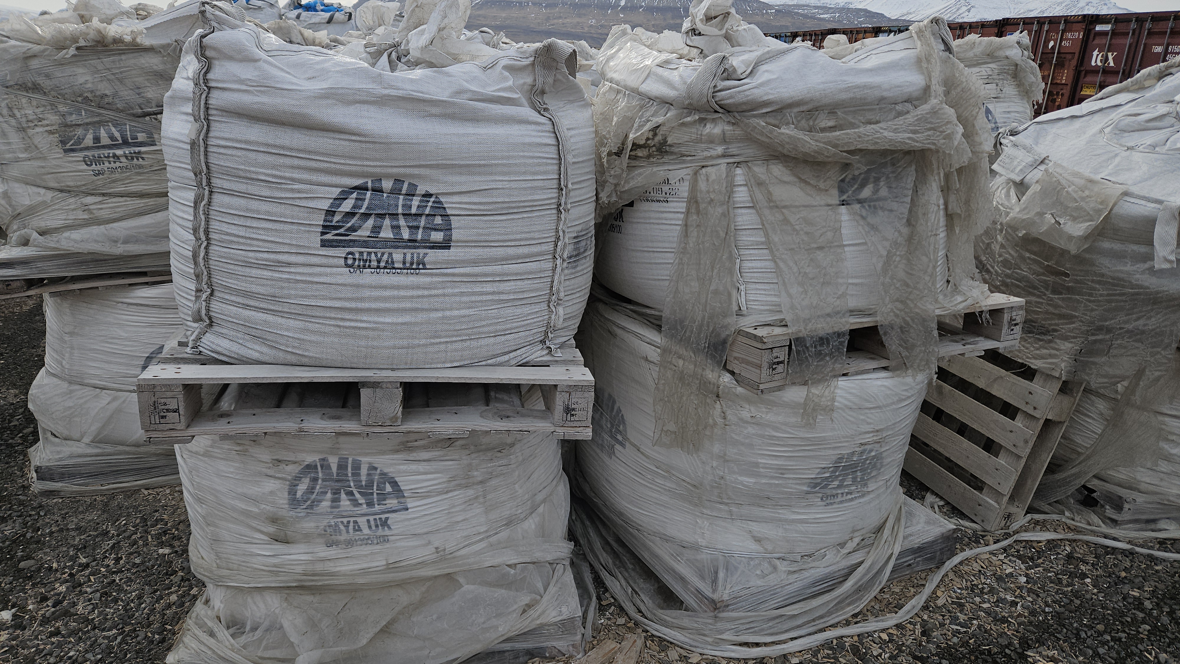 SELT / SOLD Kalksekkir - 300 tonn - 600 kg. pokinn 3