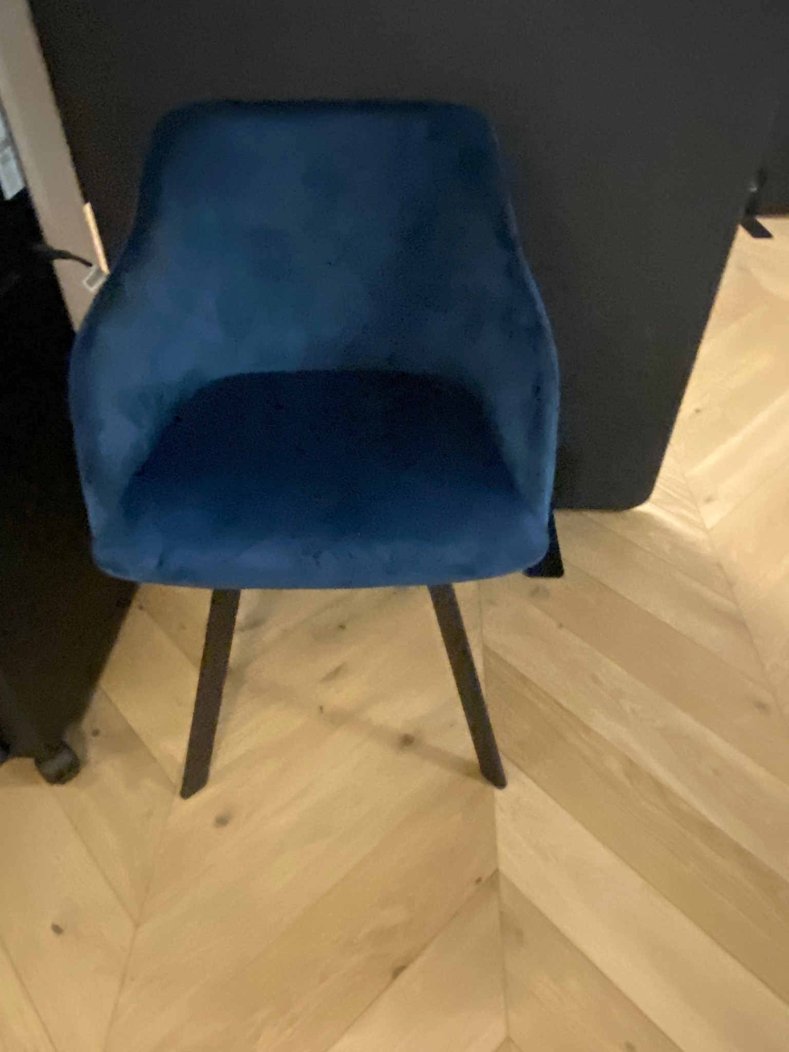 SELT / SOLD Borðstofustóll, Velvet dökkblár 1 stk 2