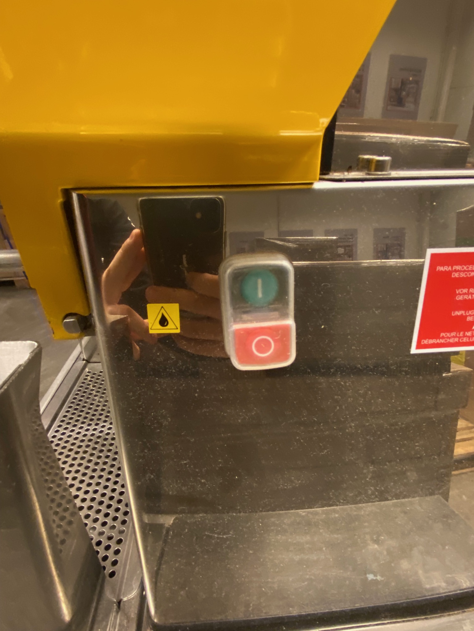 SELT / SOLD Appelsínupressa frá Zumex 7