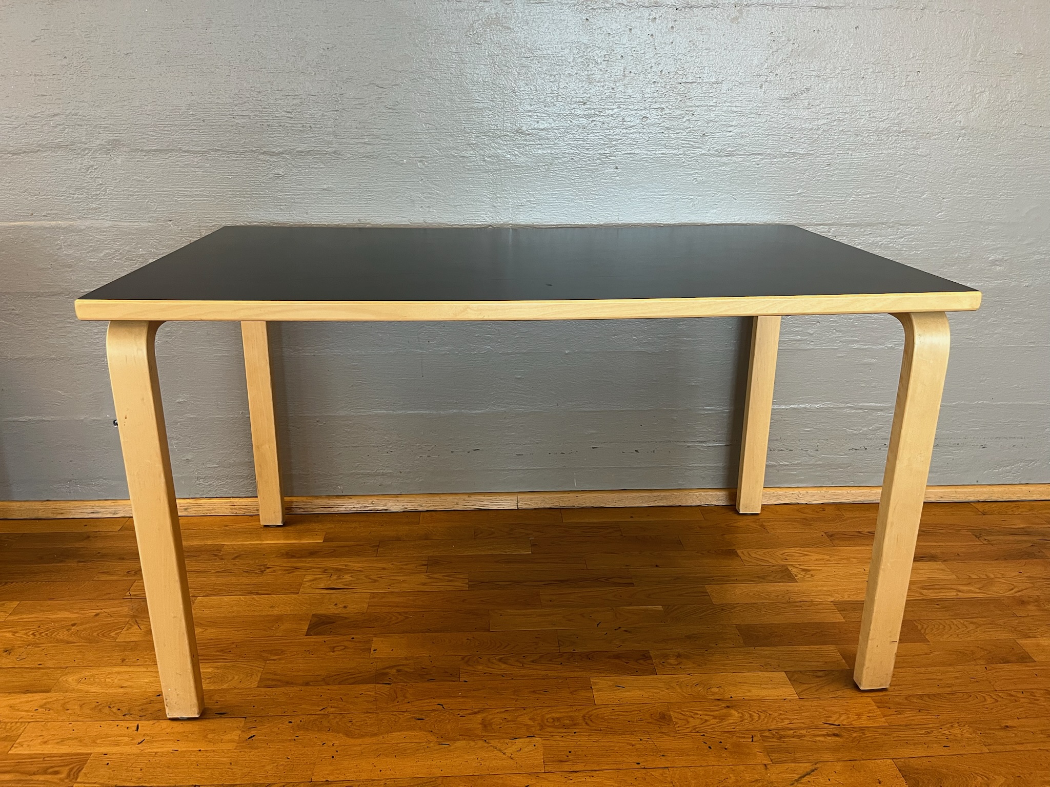 SELT / SOLD Alvar Aalto 1970: Artek eldhúsborð B125xD70xH71sm. 3
