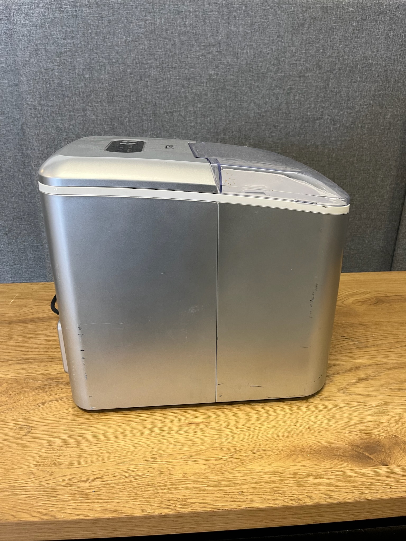 SELT / SOLD Logik klakavél frá Elko, 12kg/24hr 2