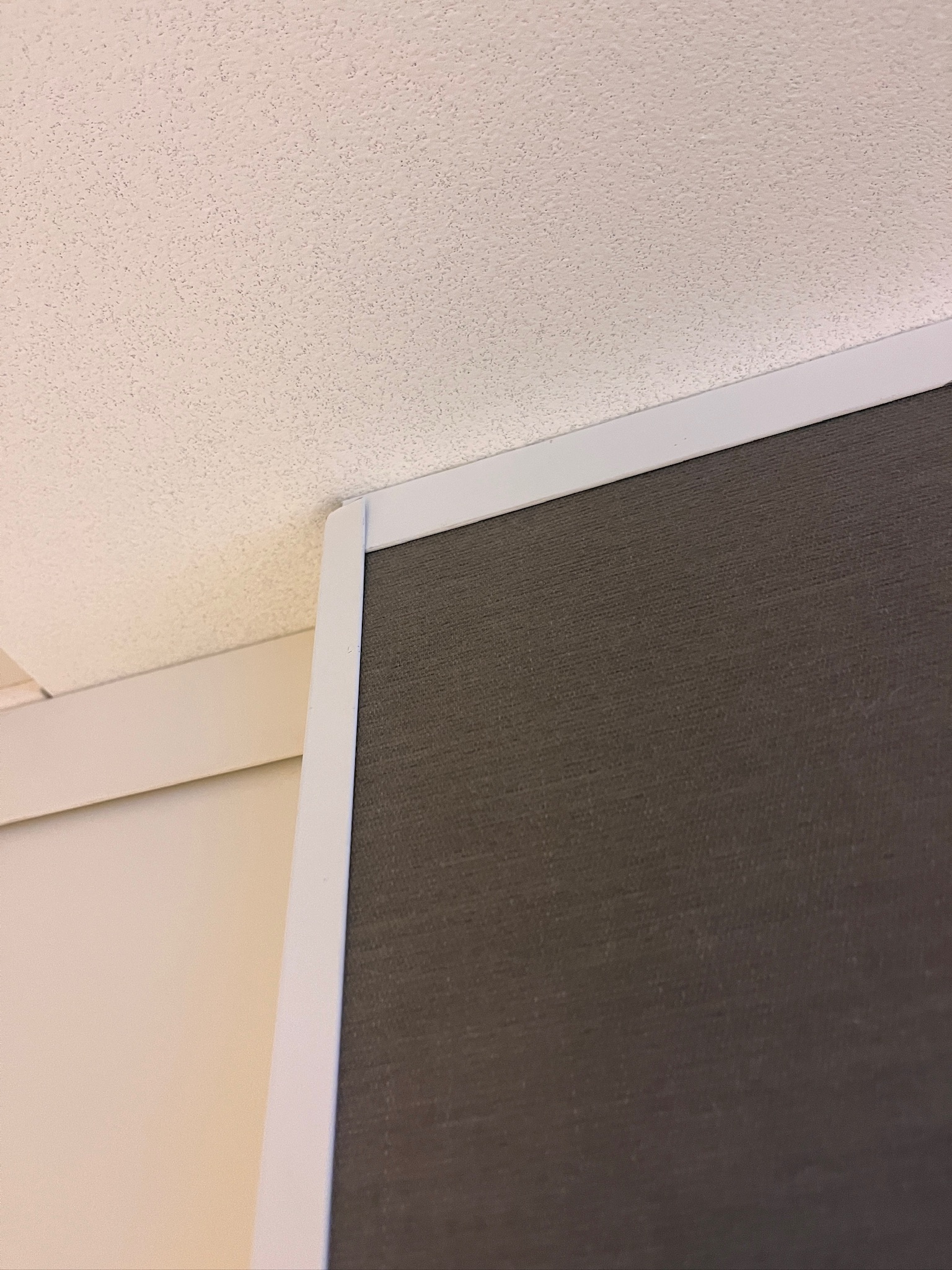 SELT / SOLD - Veggjaklæðning hljóðeinangrandi grár/blár H246 x B360 sm. 4