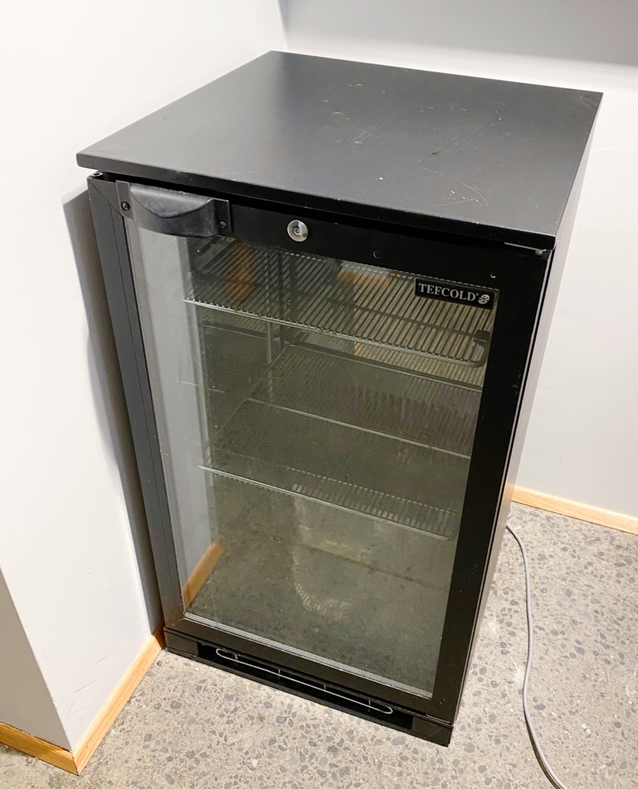 SELT / SOLD Tefcold kælir - H87sm.