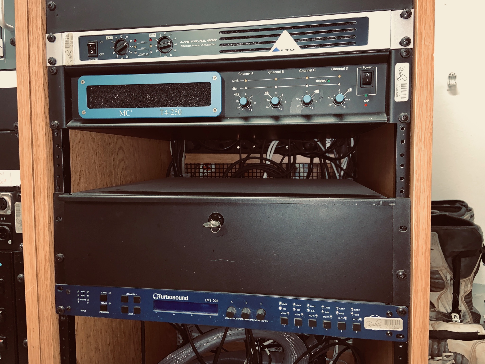 SELT / SOLD Stagebox - Mixer - Hljóðkerfi 9