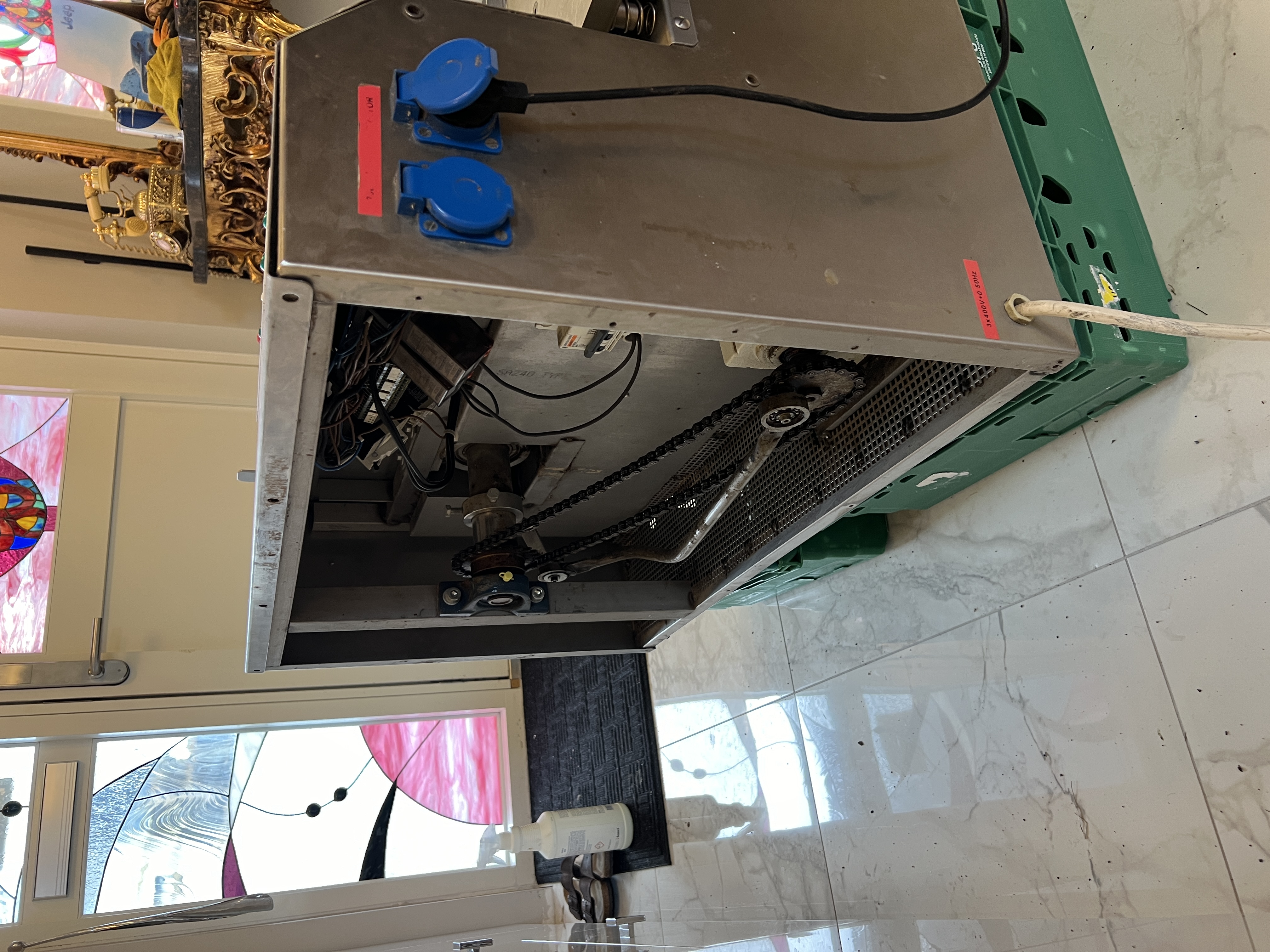 Súkkulaðivél - færiband - skammtari JKV30 - MOULDING MACHINE 30 K 8