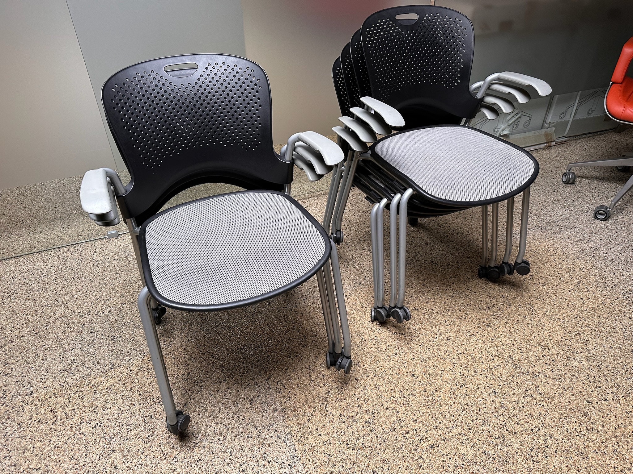 SELT / SOLD Herman Miller fundarstóll á hjólum frá Pennanum, staflanlegir 5