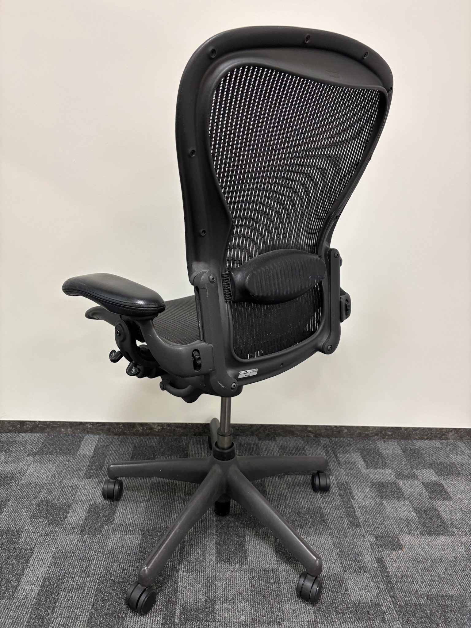 SELT / SOLD Herman Miller Aeron, B stærð 4