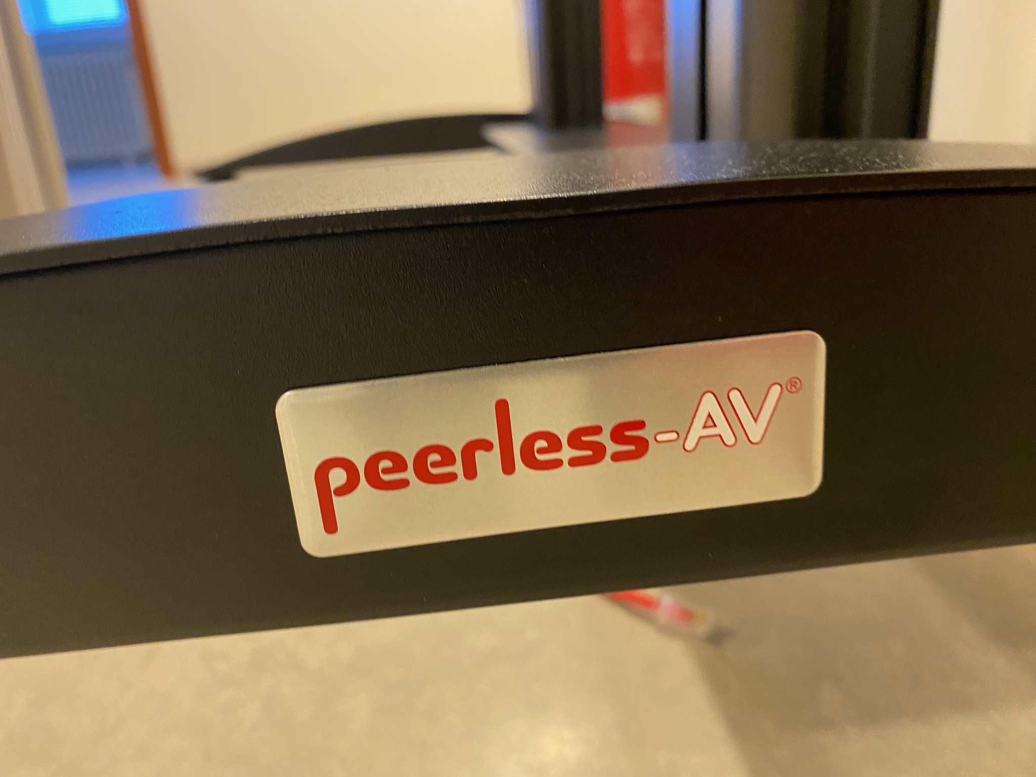 SELT / SOLD Sjónvarpsstandur frá Peerless-AV (55''-98'') 6