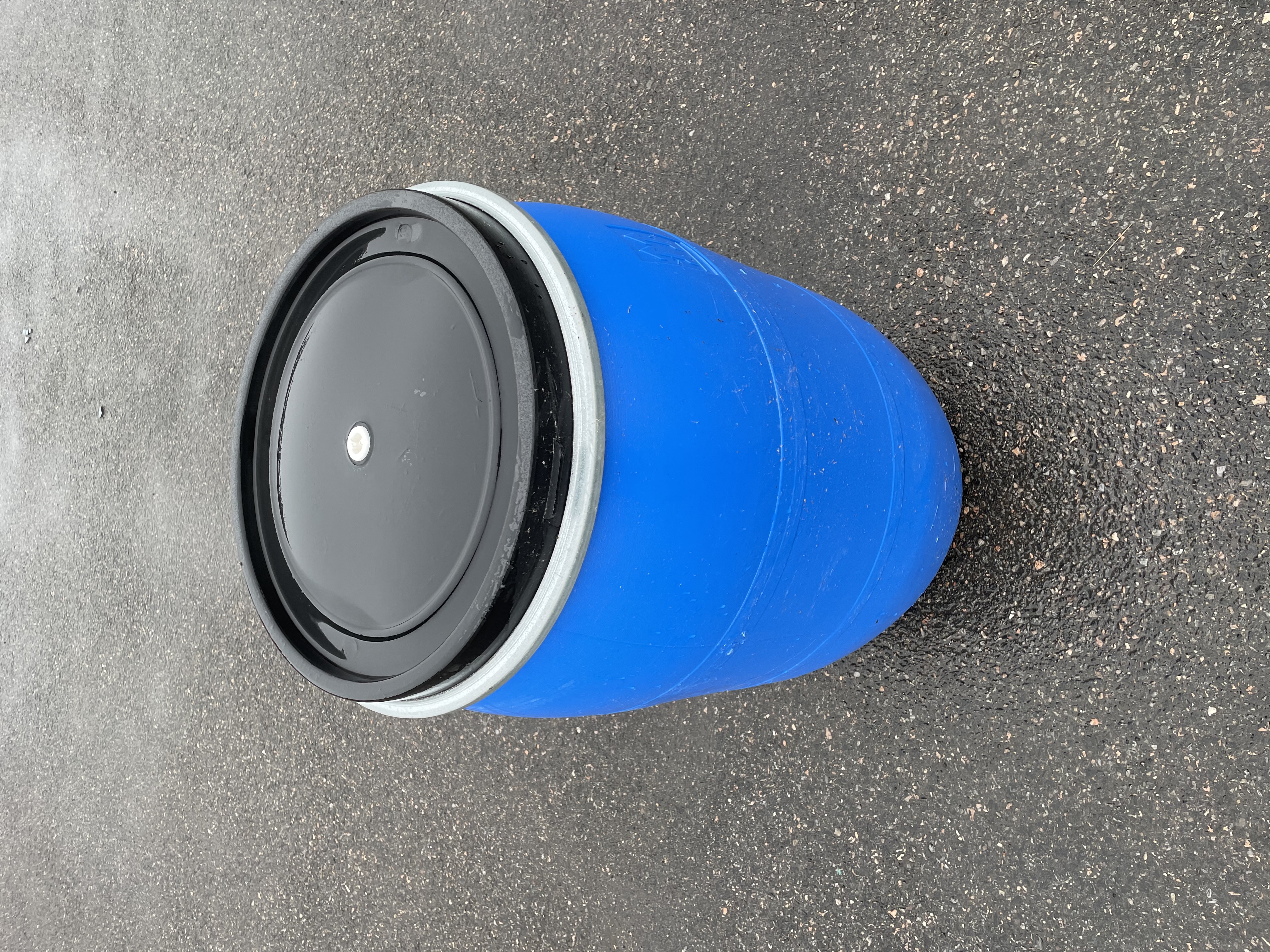 SELT / SOLD - Plasttunna - plasttunnur 120 l lítra - gráslepputunnur