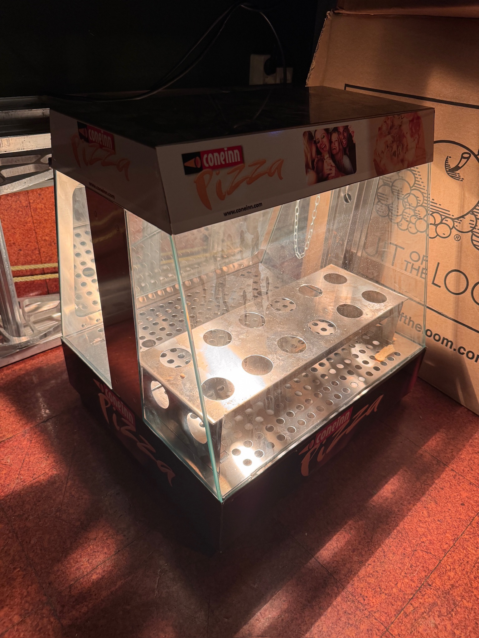 SELT / SOLD Pizzu hitari - Sambíóin Álfabakka 2