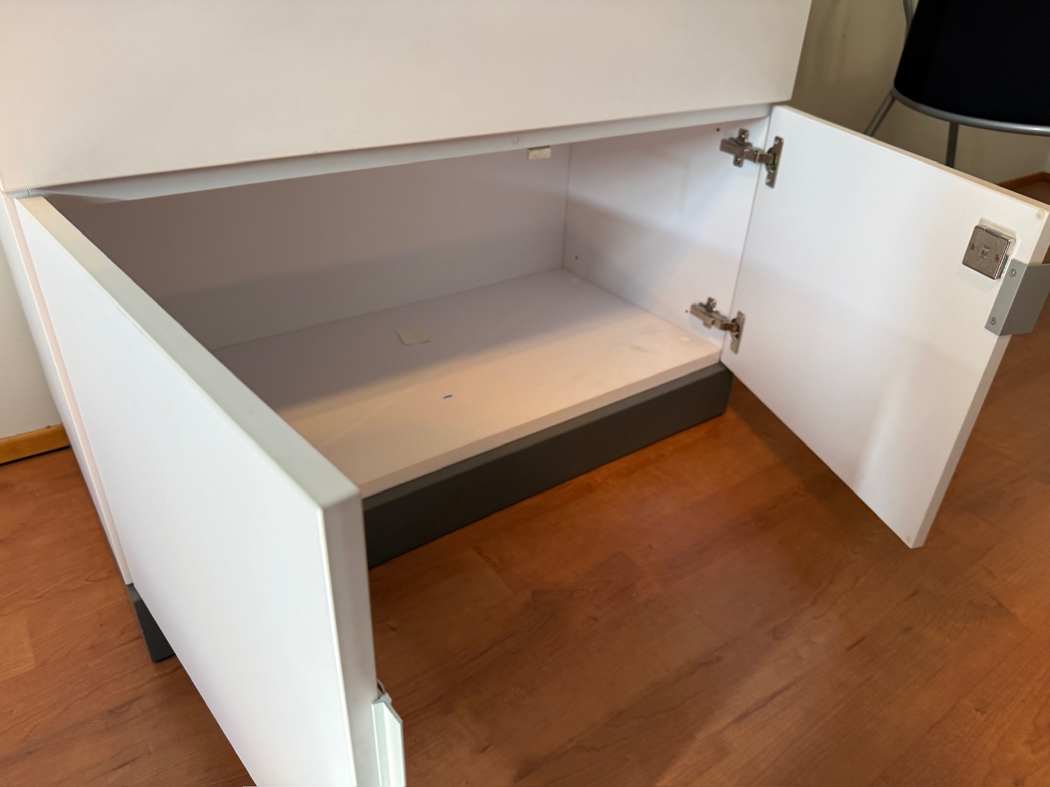Techo Royal Ahrend skápur, H140xB90sm. 6