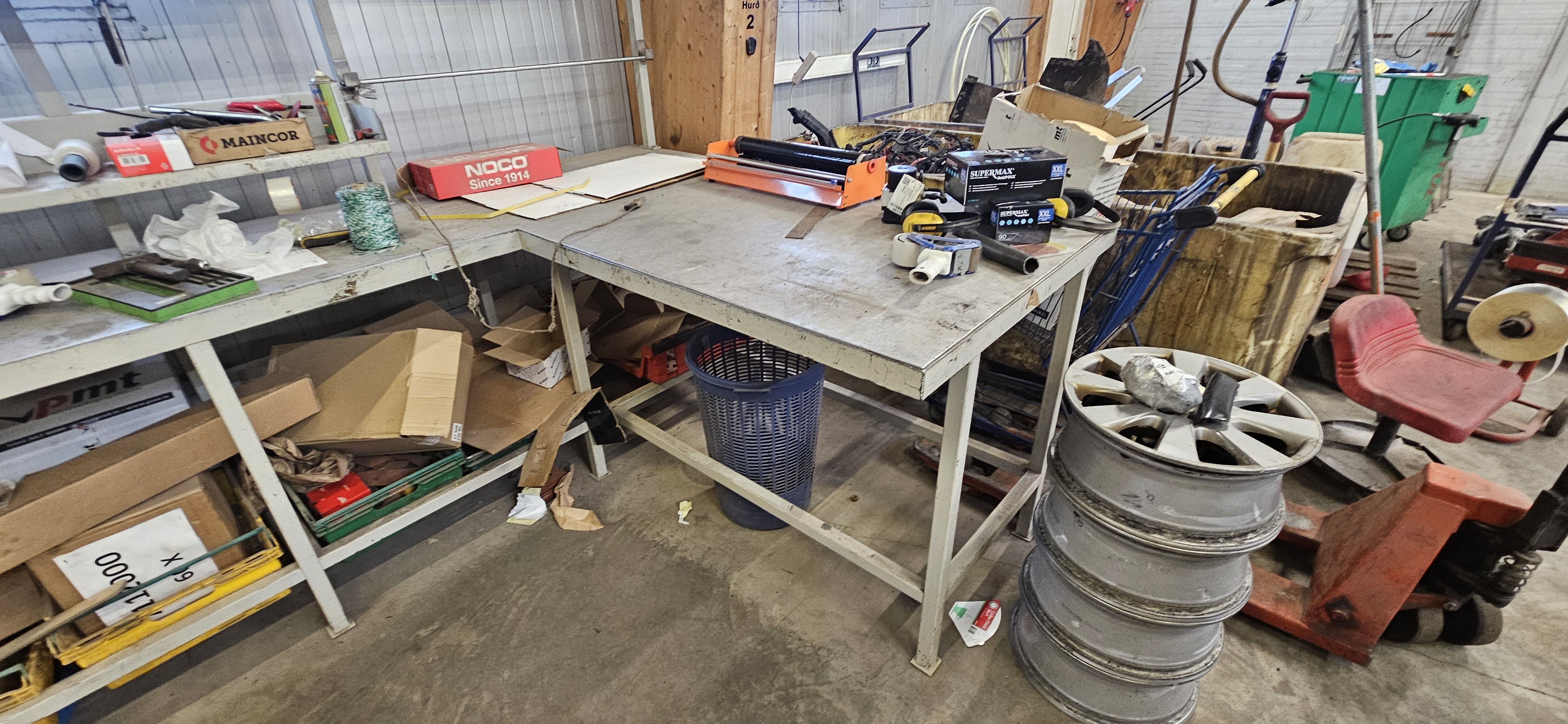 SELT / SOLD Vinnuborð - stálborð - tiltektarborð - 5 m. afhending maí - Selfoss 2