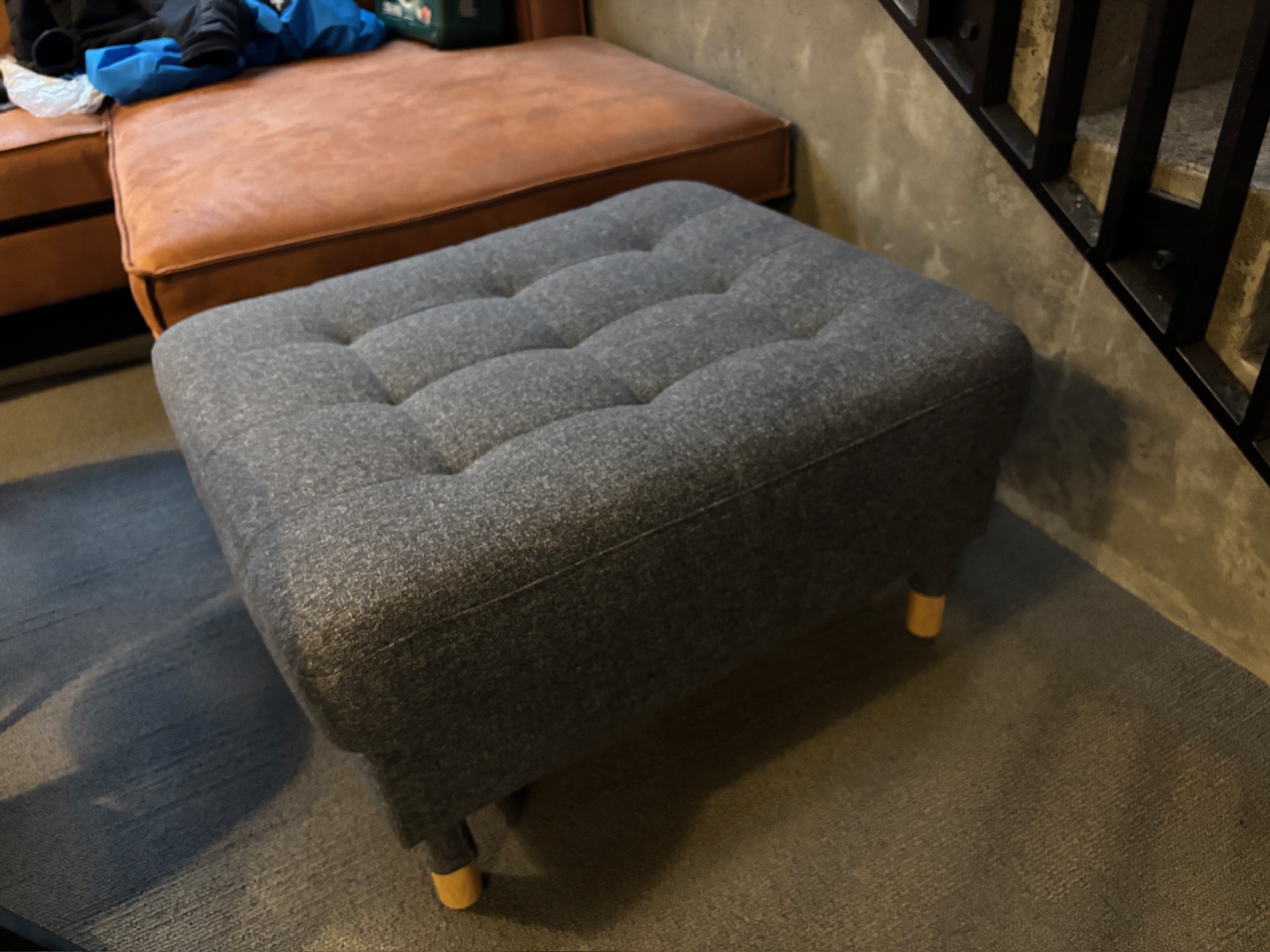 SELT / SOLD IKEA sófasett ásamt skemil, 2+1+1 5
