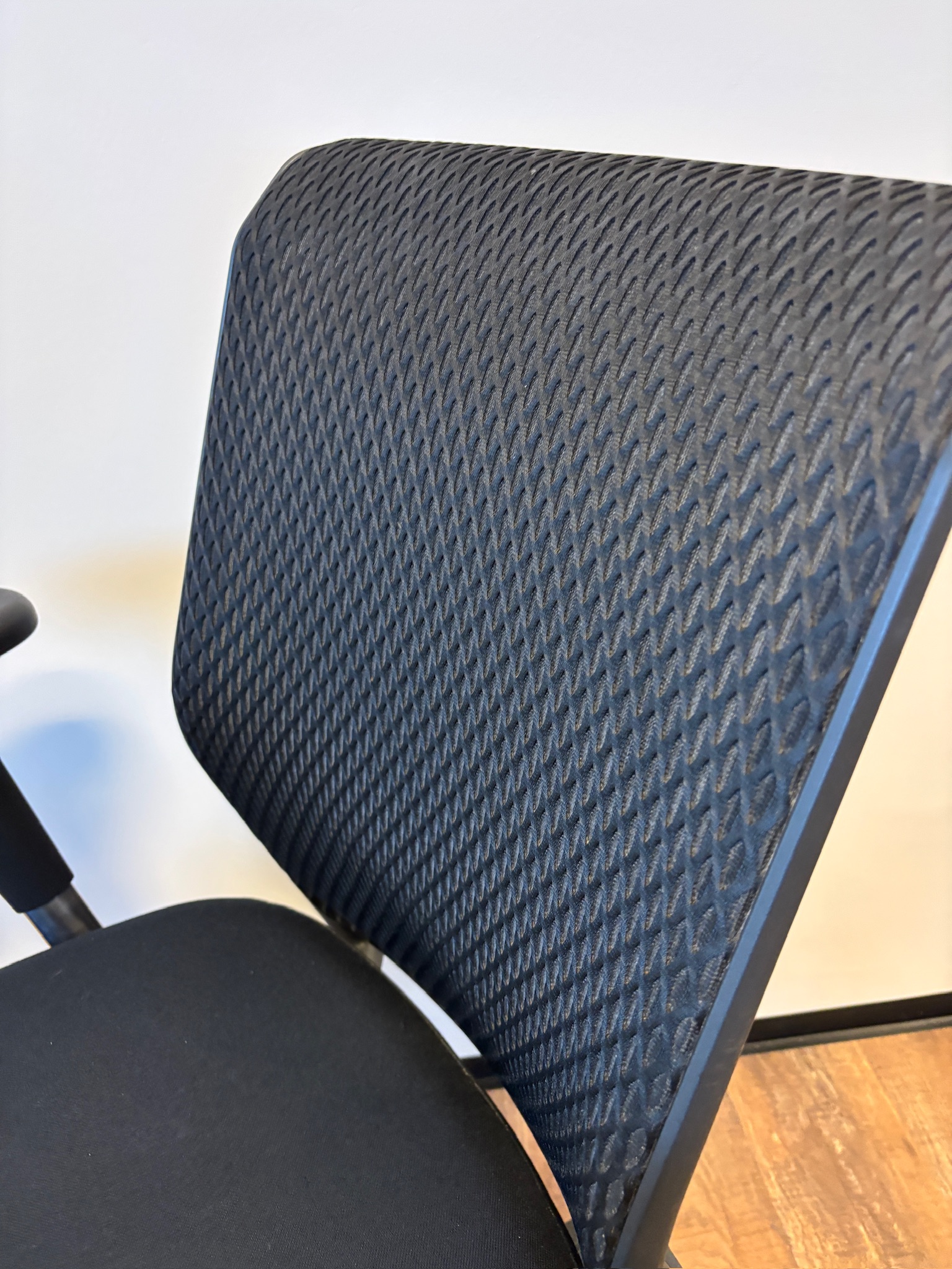 SELT / SOLD Vitra skrifborðsstóll frá Pennanum 6