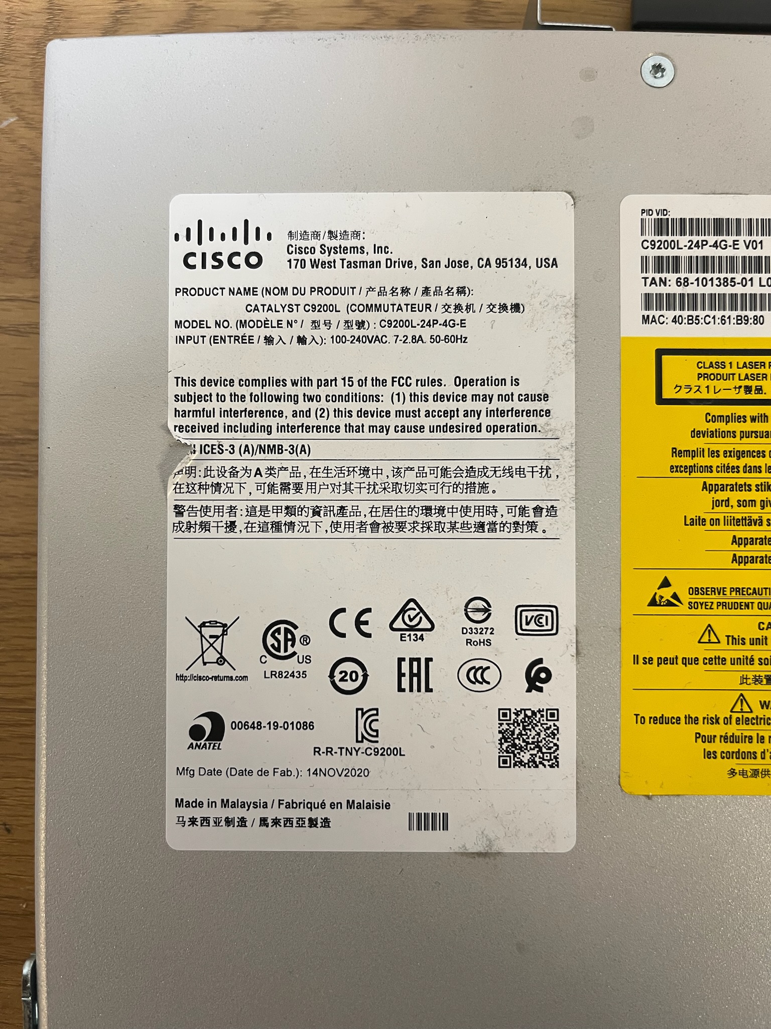 SELT / SOLD Cisco Catalyst C9200L-24P-4G-E switch - Play 4