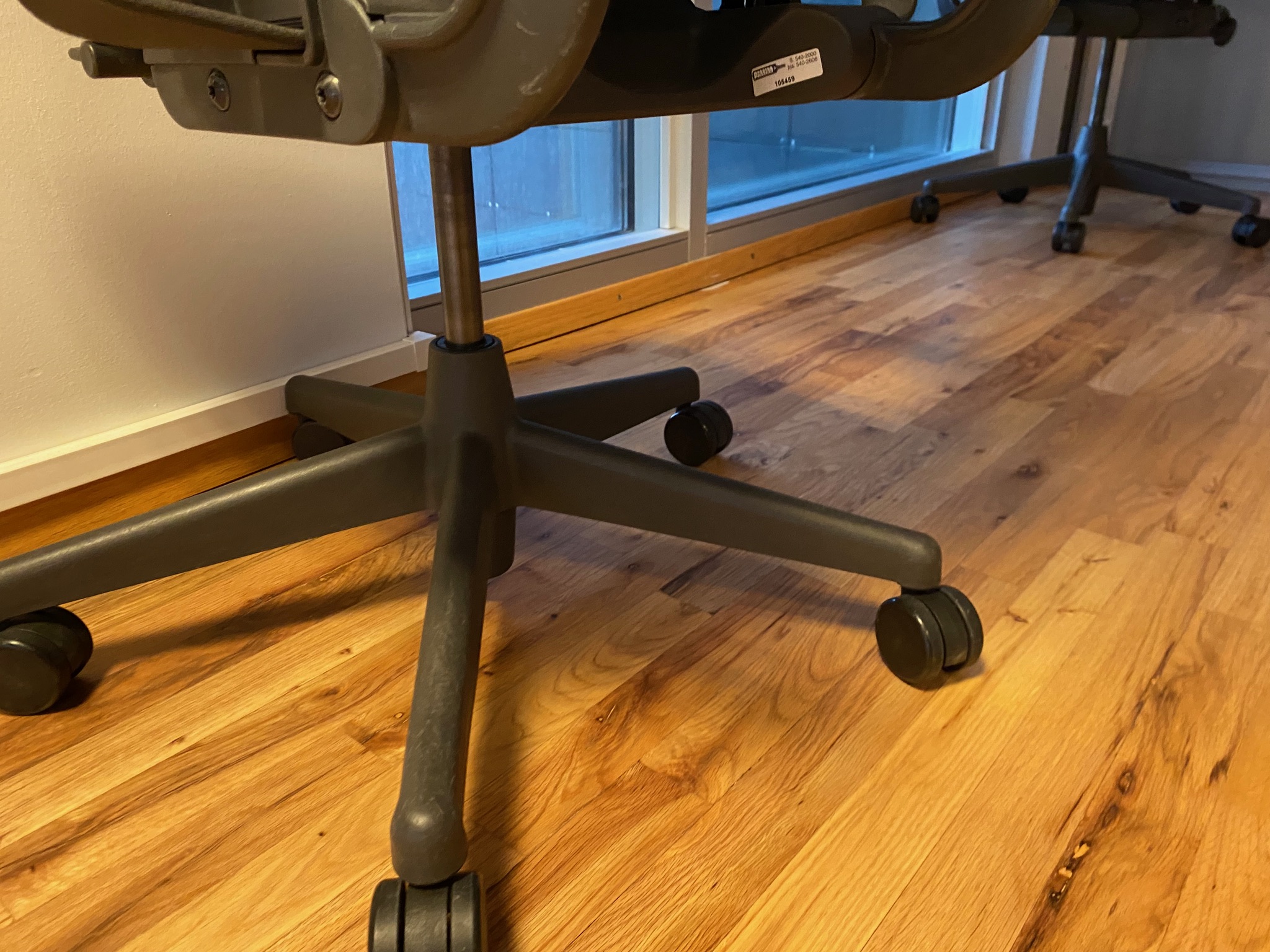 SELT / SOLD Herman Miller Celle frá Pennanum 7