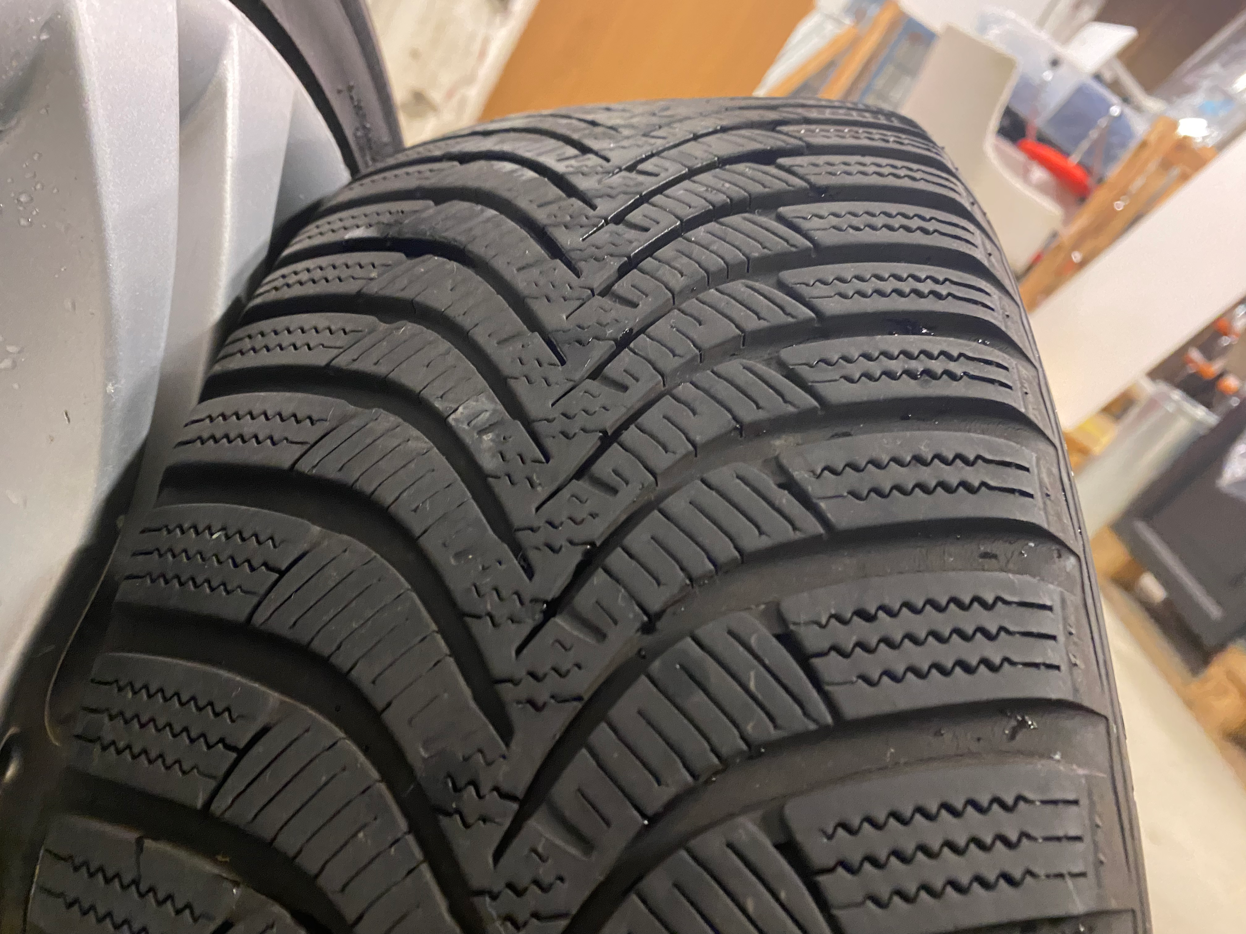 SELT / SOLD Hankook Winter icept RS2 heilsársdekk á álfelgum - 205/55 R16 91T 9