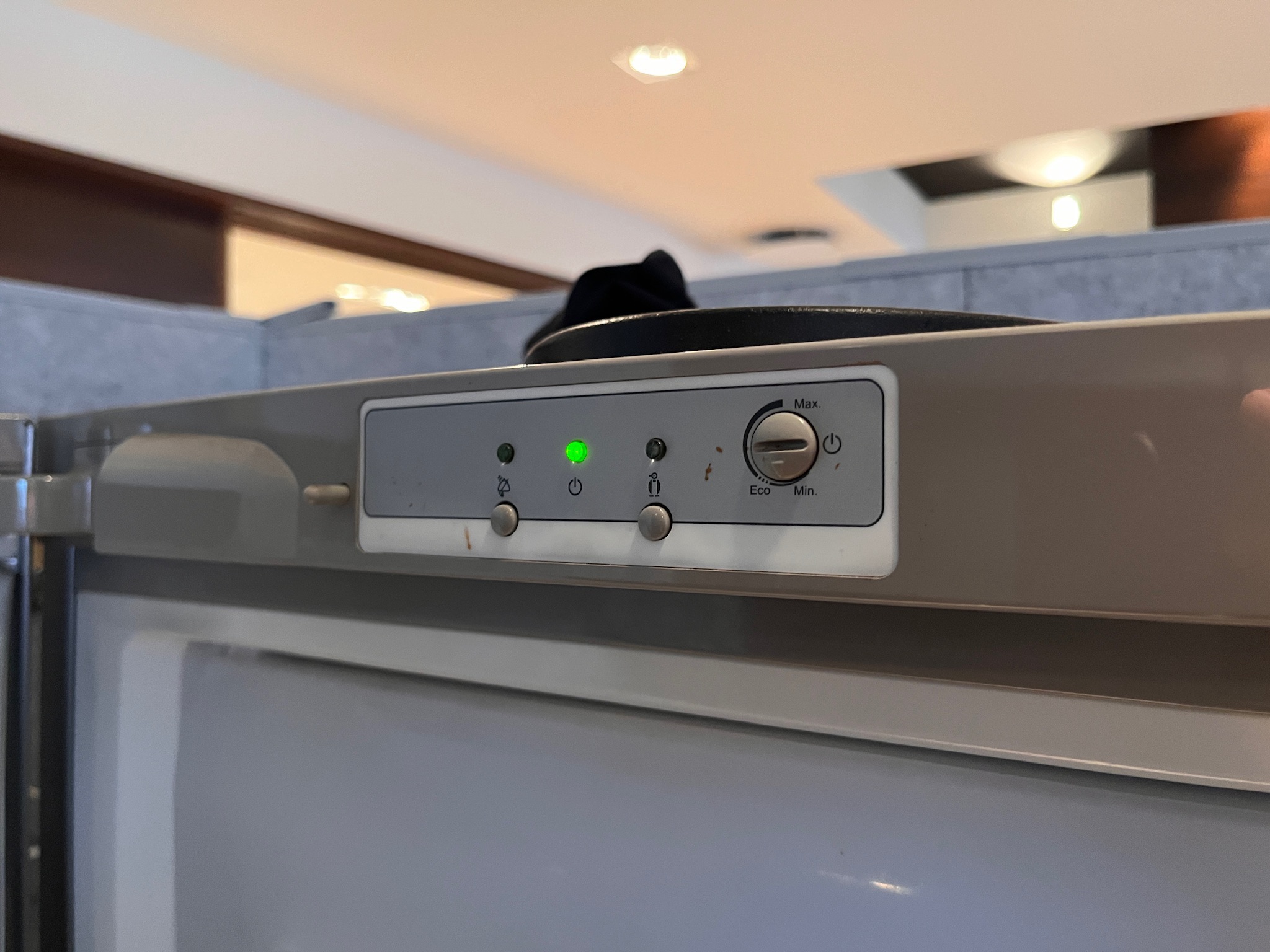 (Ekki til sölu) Gorenje frystiskápur, H180xB60xD63sm. 4