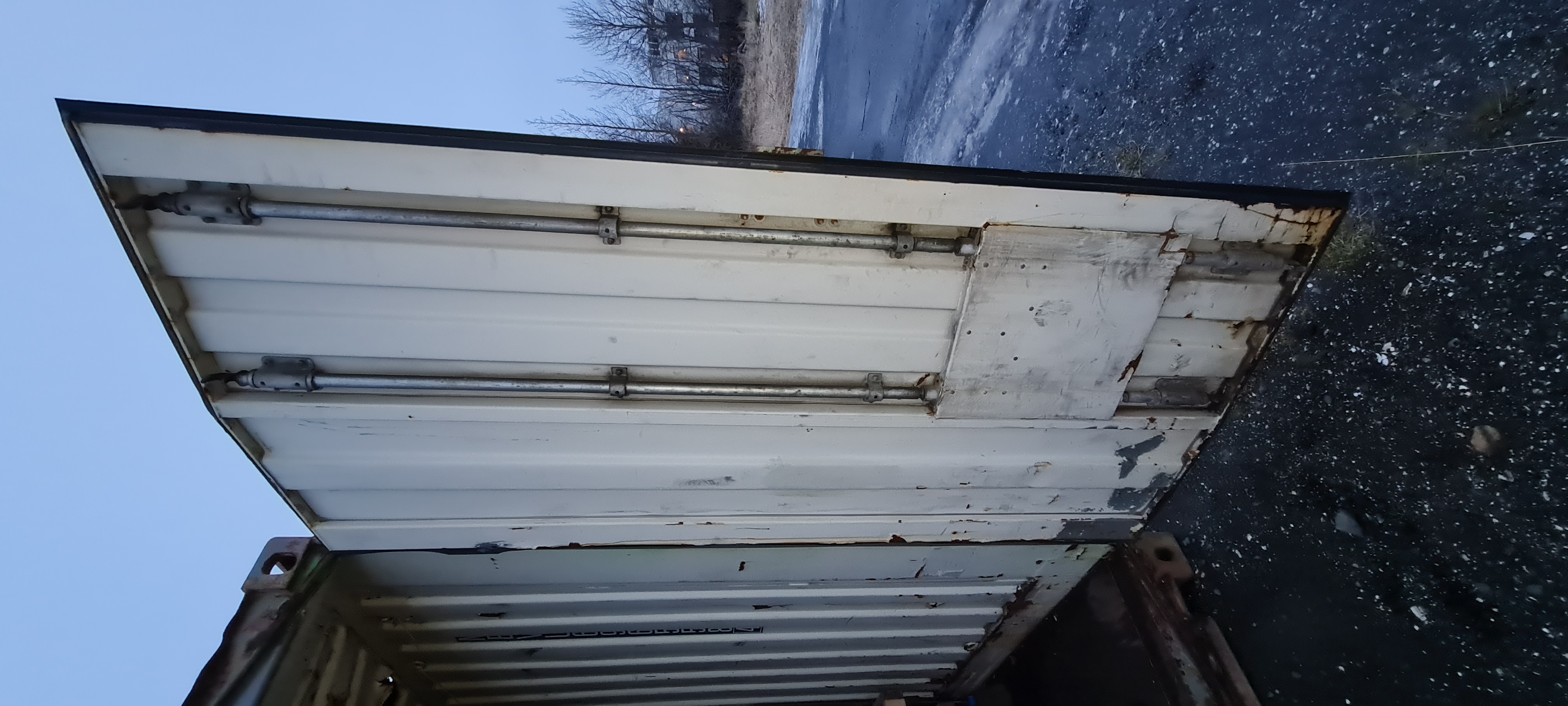 SELT / SOLD - Gámur nr. 3 - 40 fet. háþekja 2